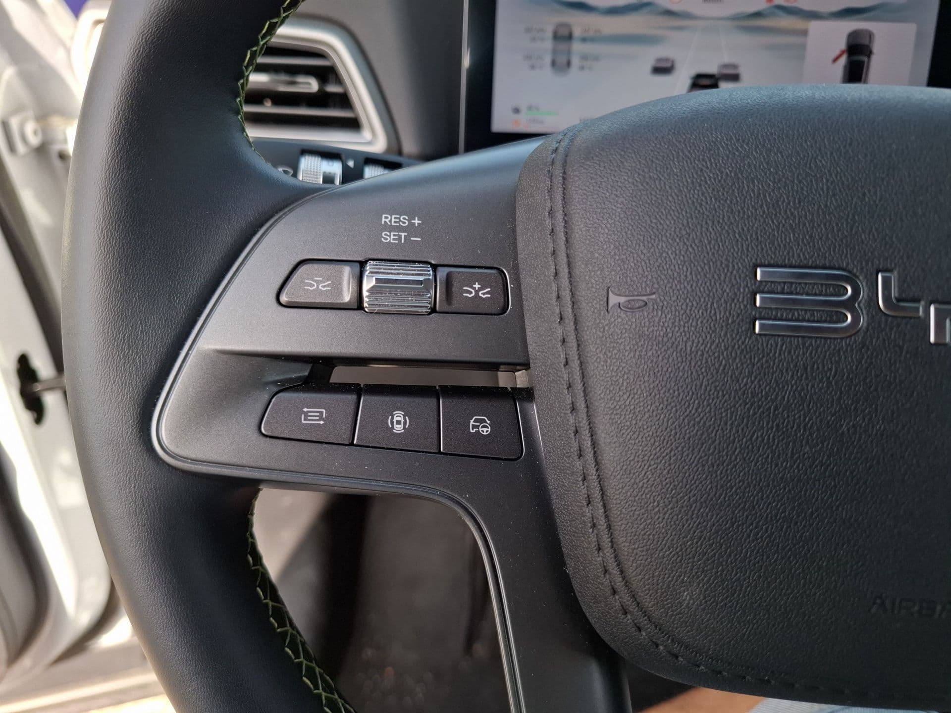 BYD Atto 2 DM-i - 11