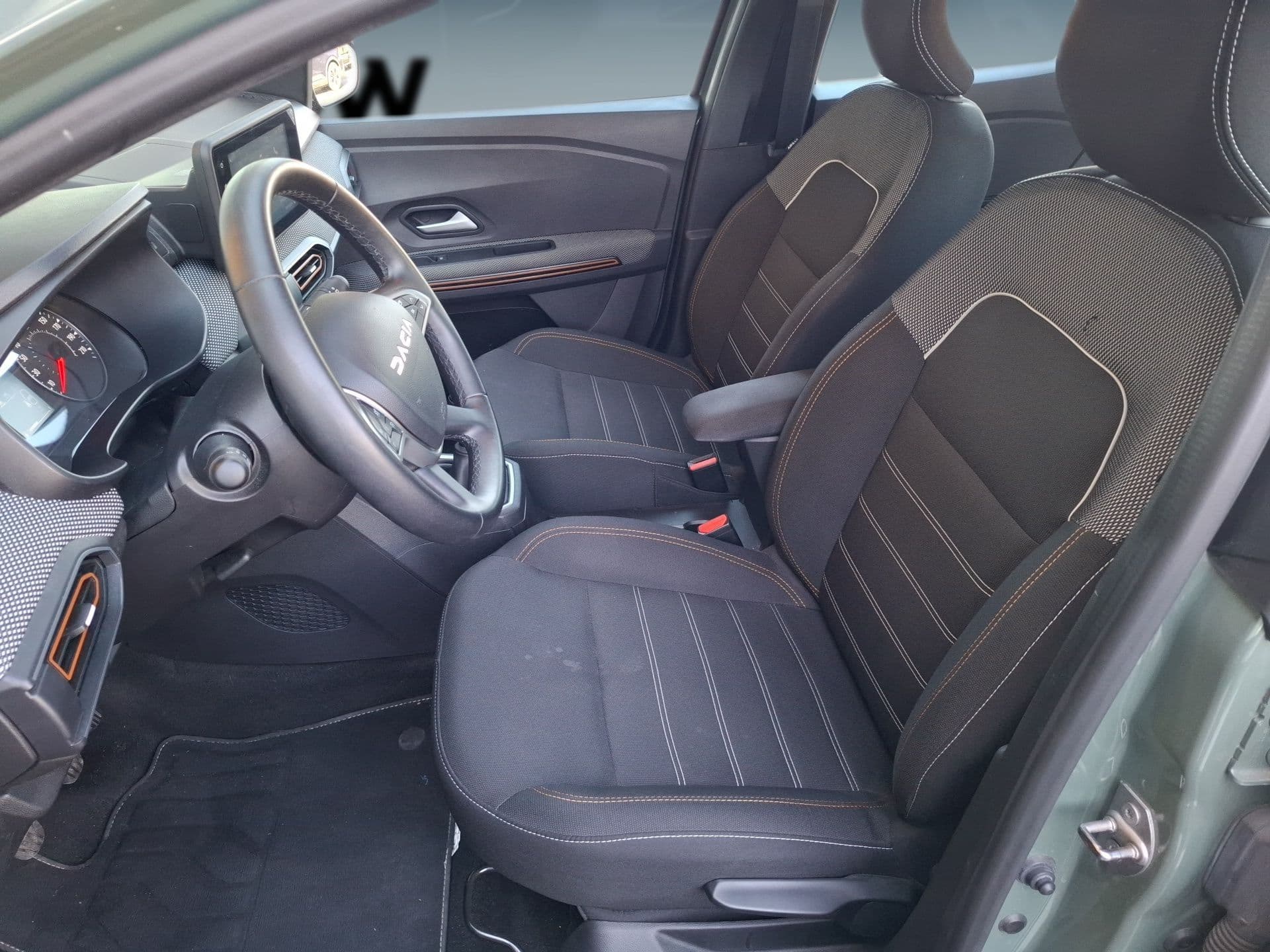 Dacia Sandero - 8