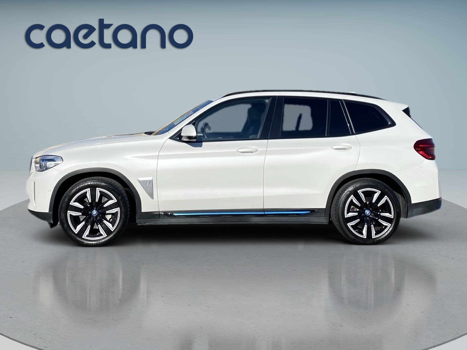 BMW IX3 - 5