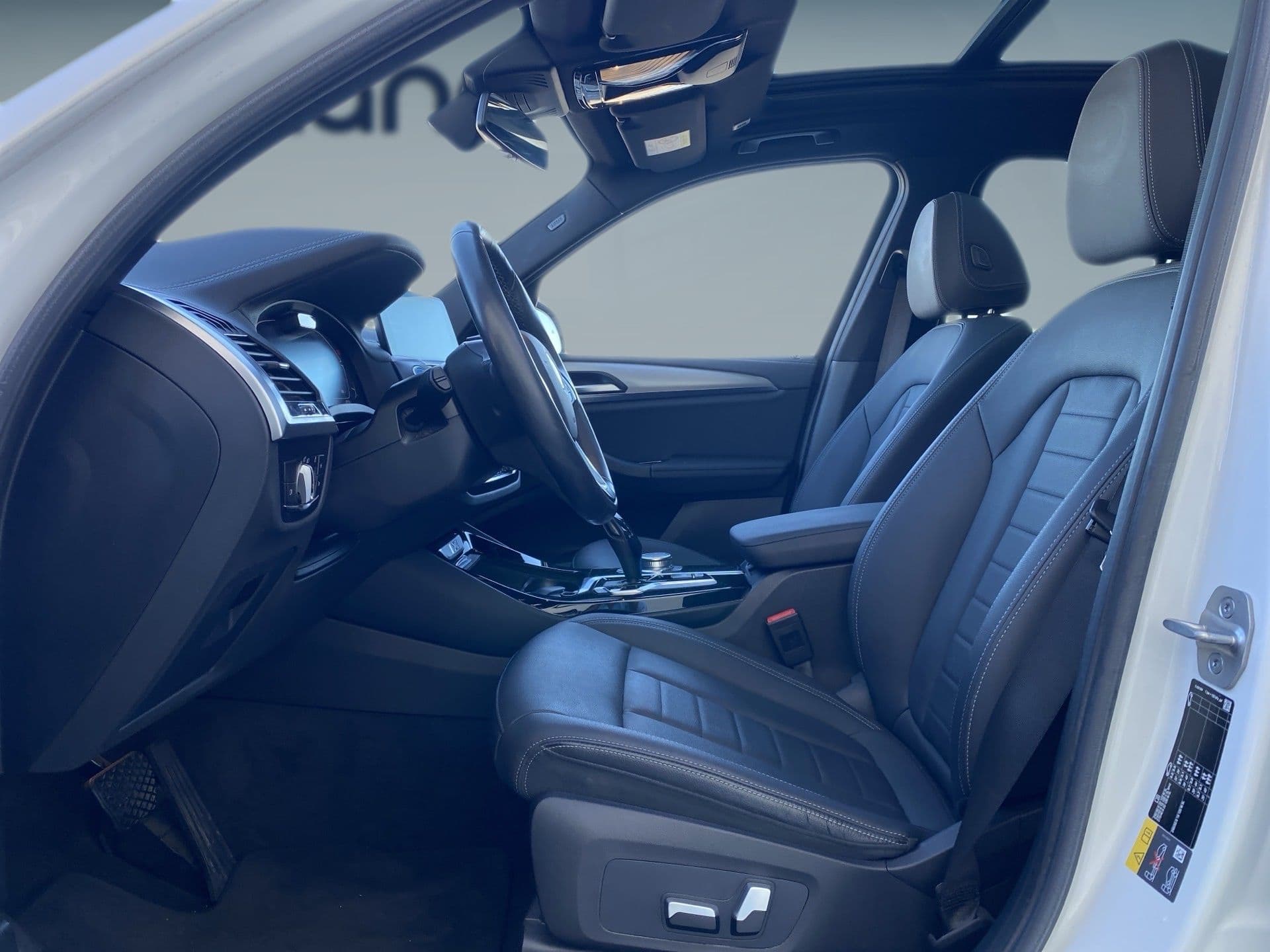 BMW IX3 - 9