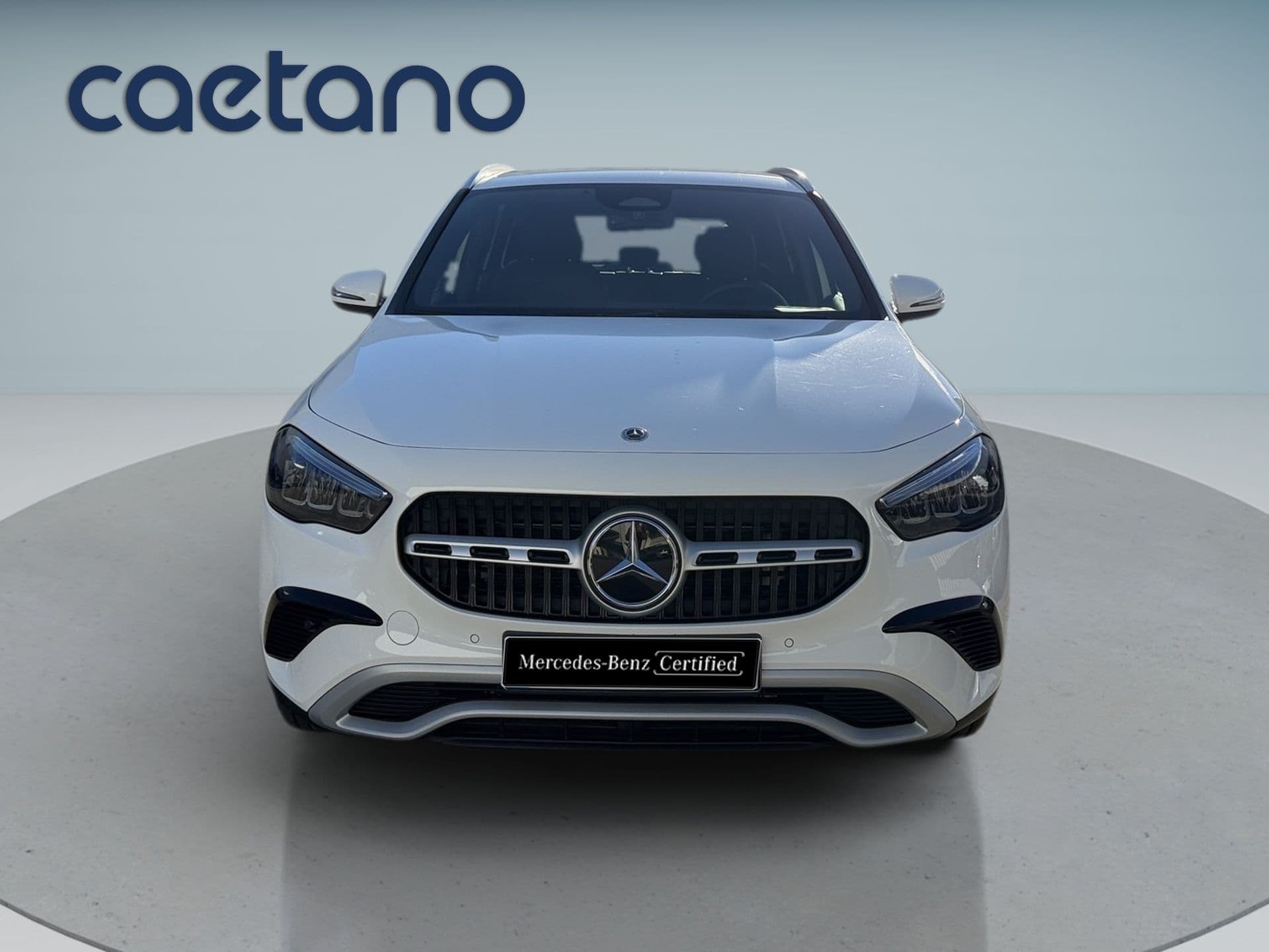 Mercedes-Benz GLA - 4