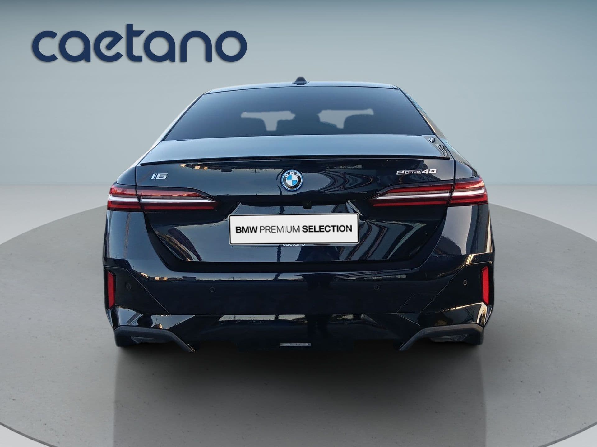BMW i5 - 7