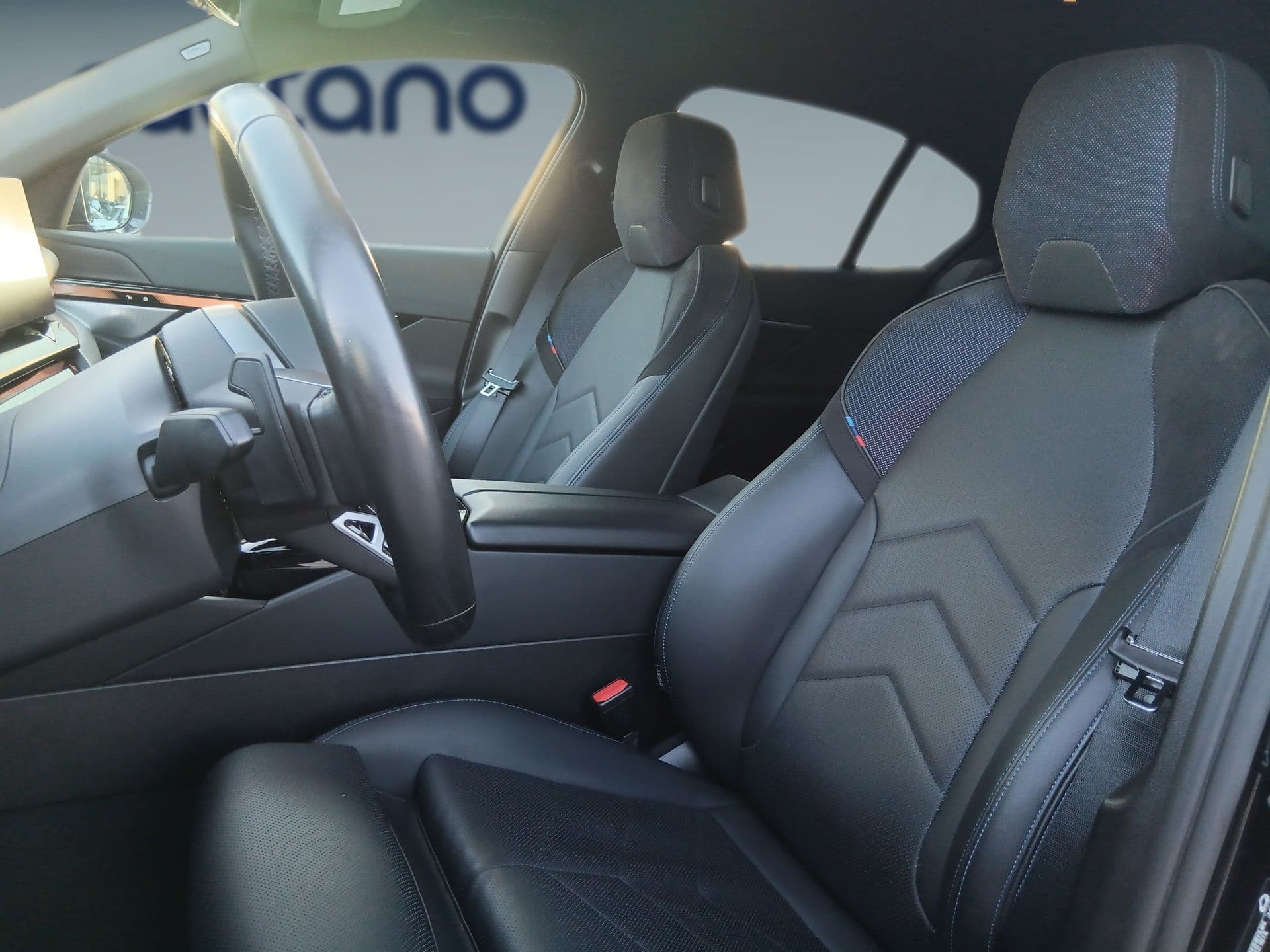 BMW i5 - 10