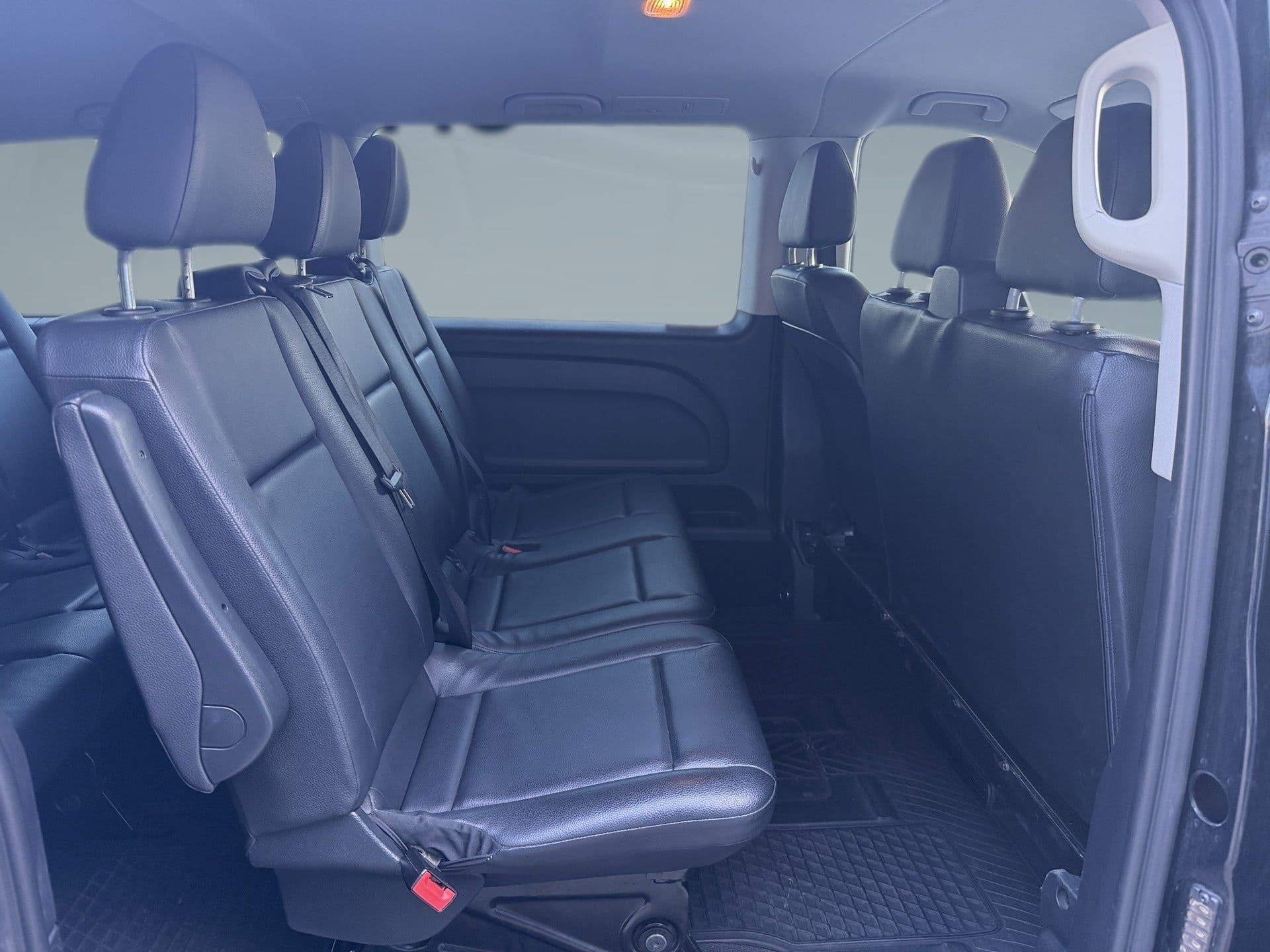 Mercedes-Benz Vito - 11