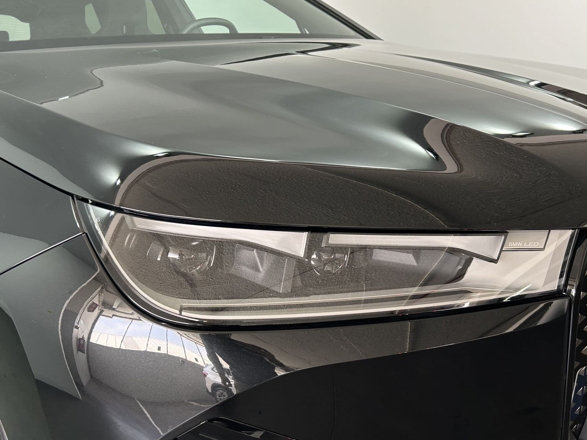 BMW iX - 3