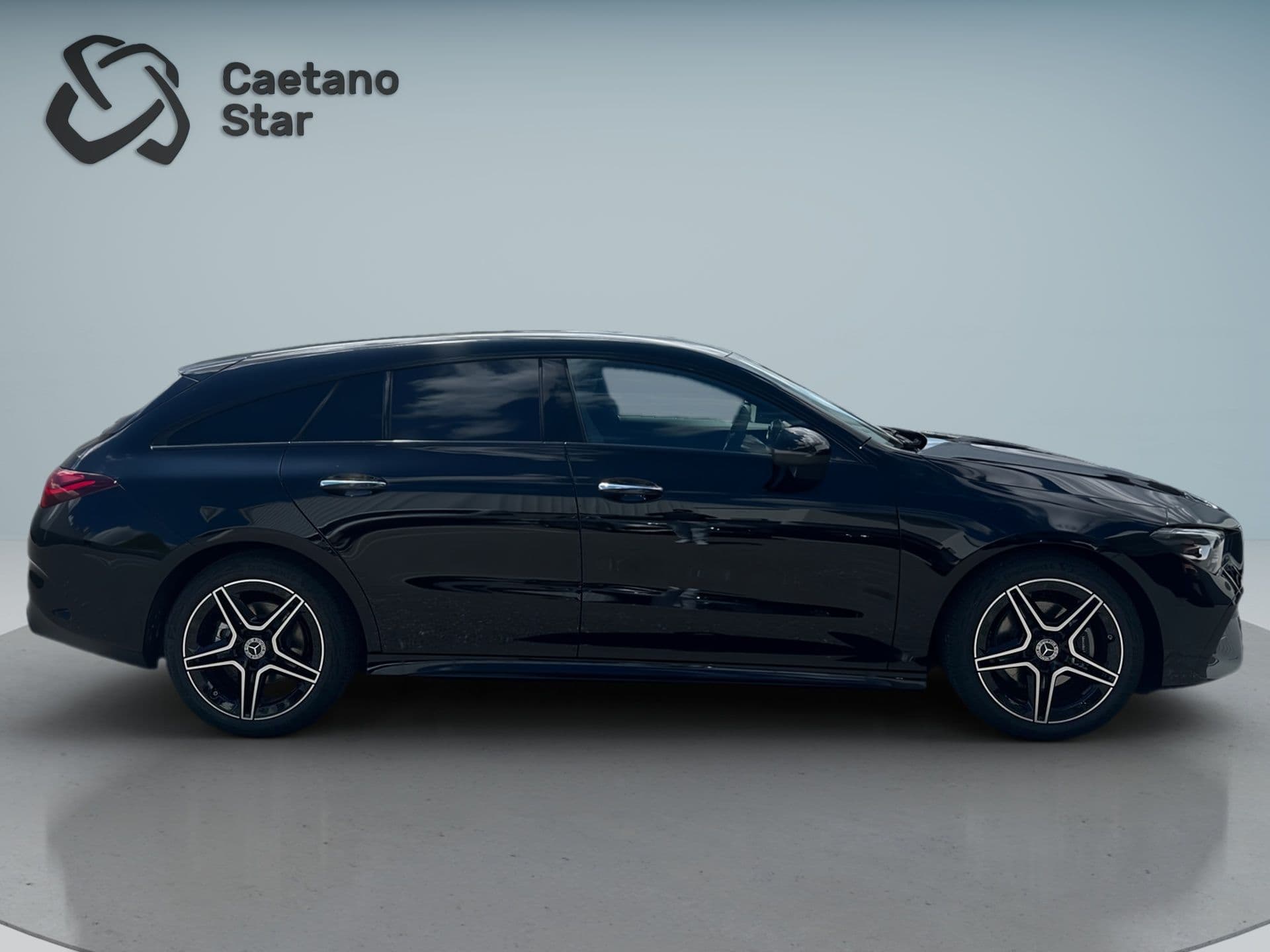 Mercedes-Benz CLA - 2