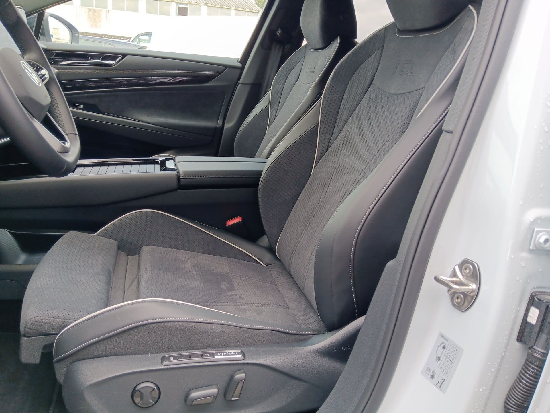 Volkswagen ID.7 - 10