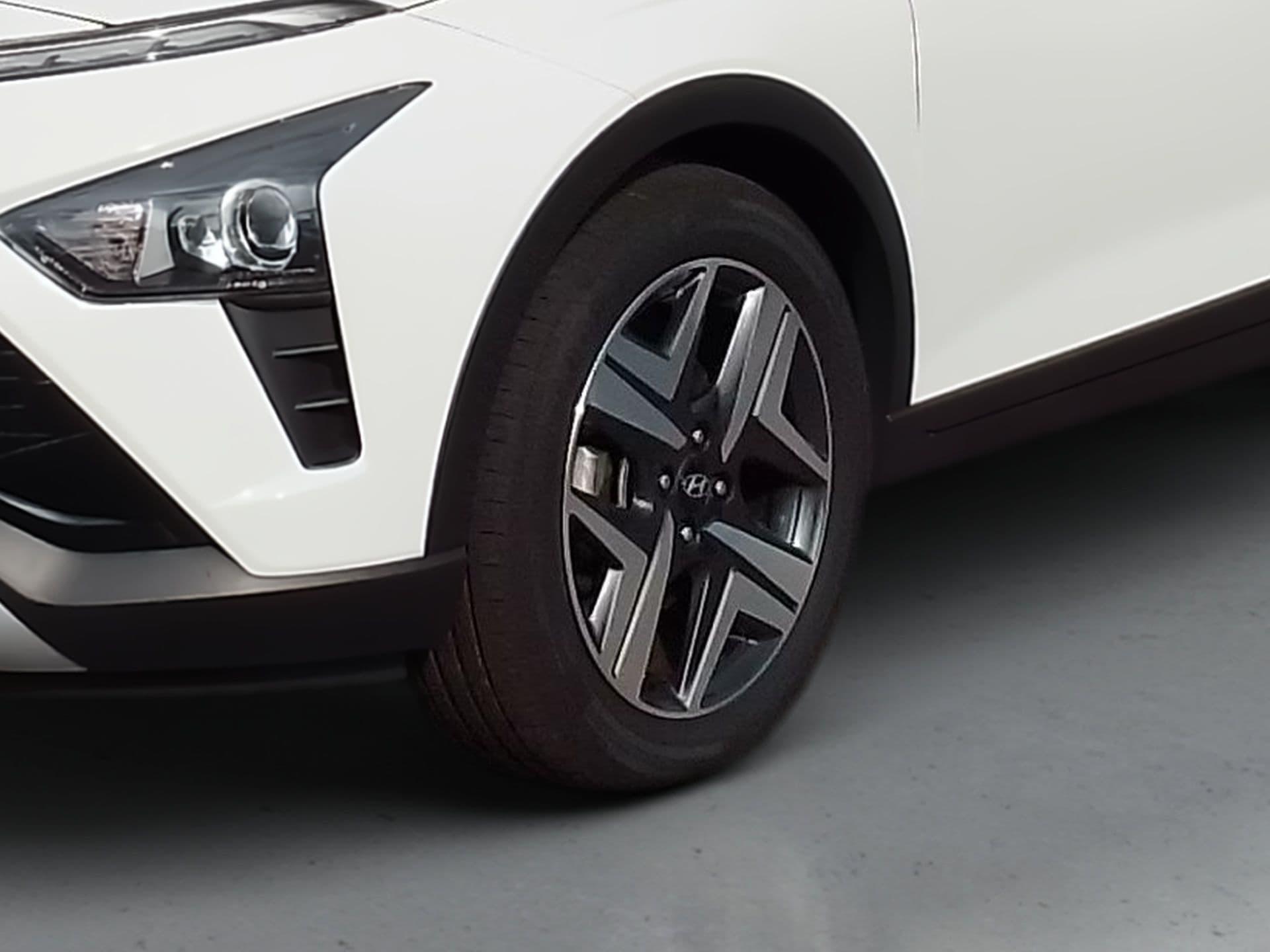 Hyundai Bayon - 2