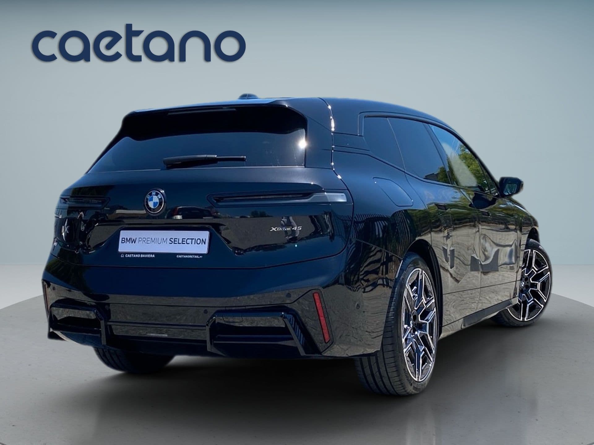 BMW iX - 5