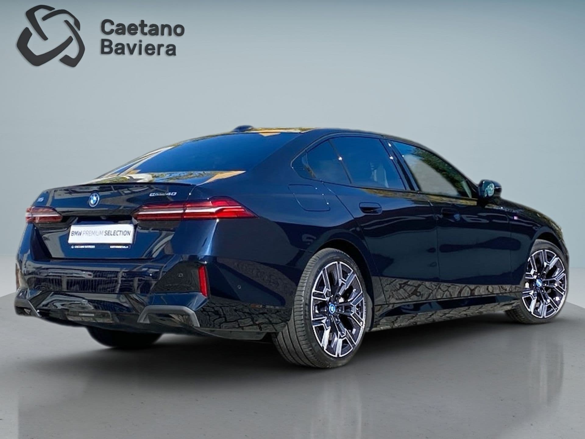 BMW i5 - 6
