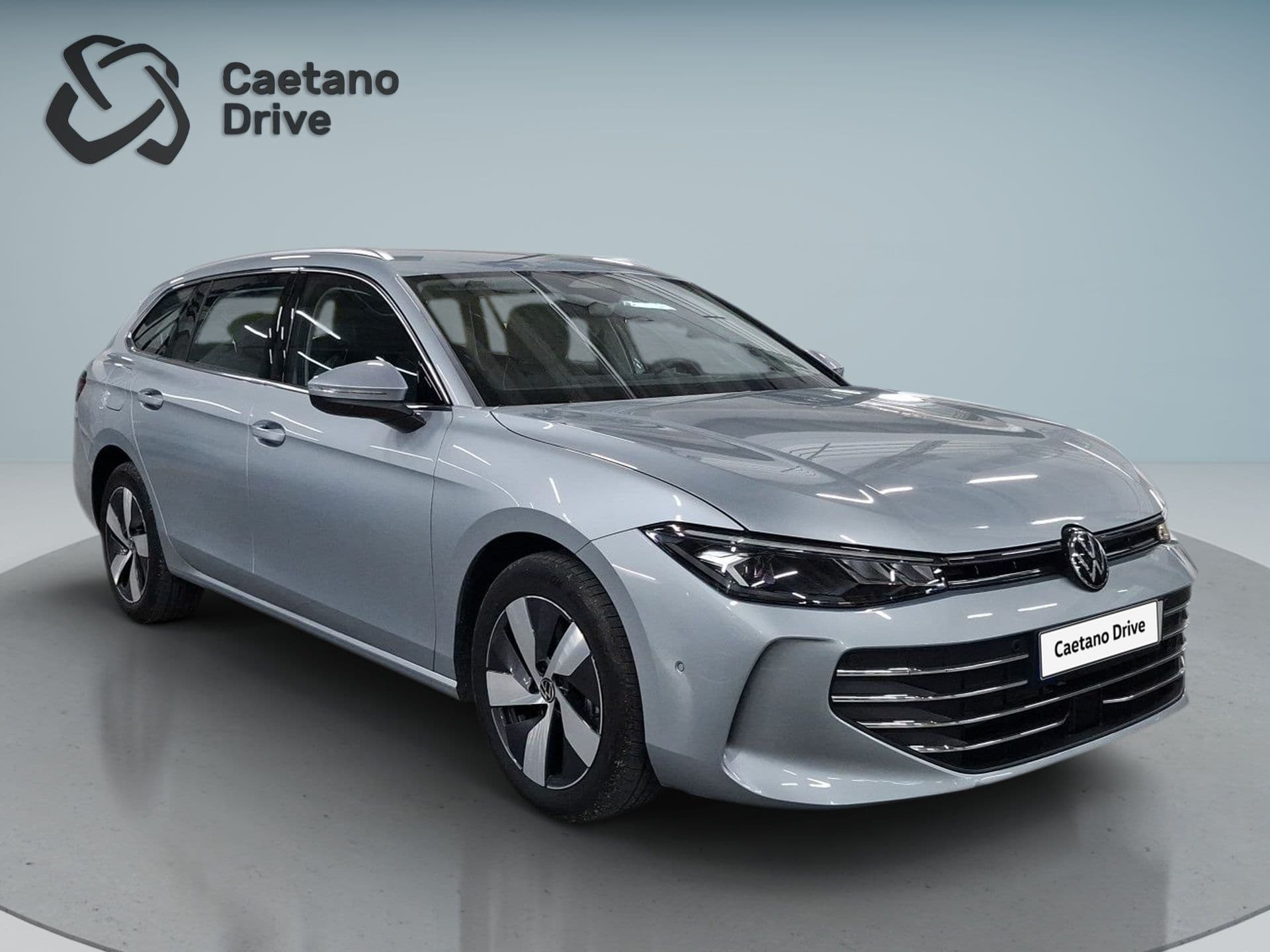 Volkswagen Passat - 9