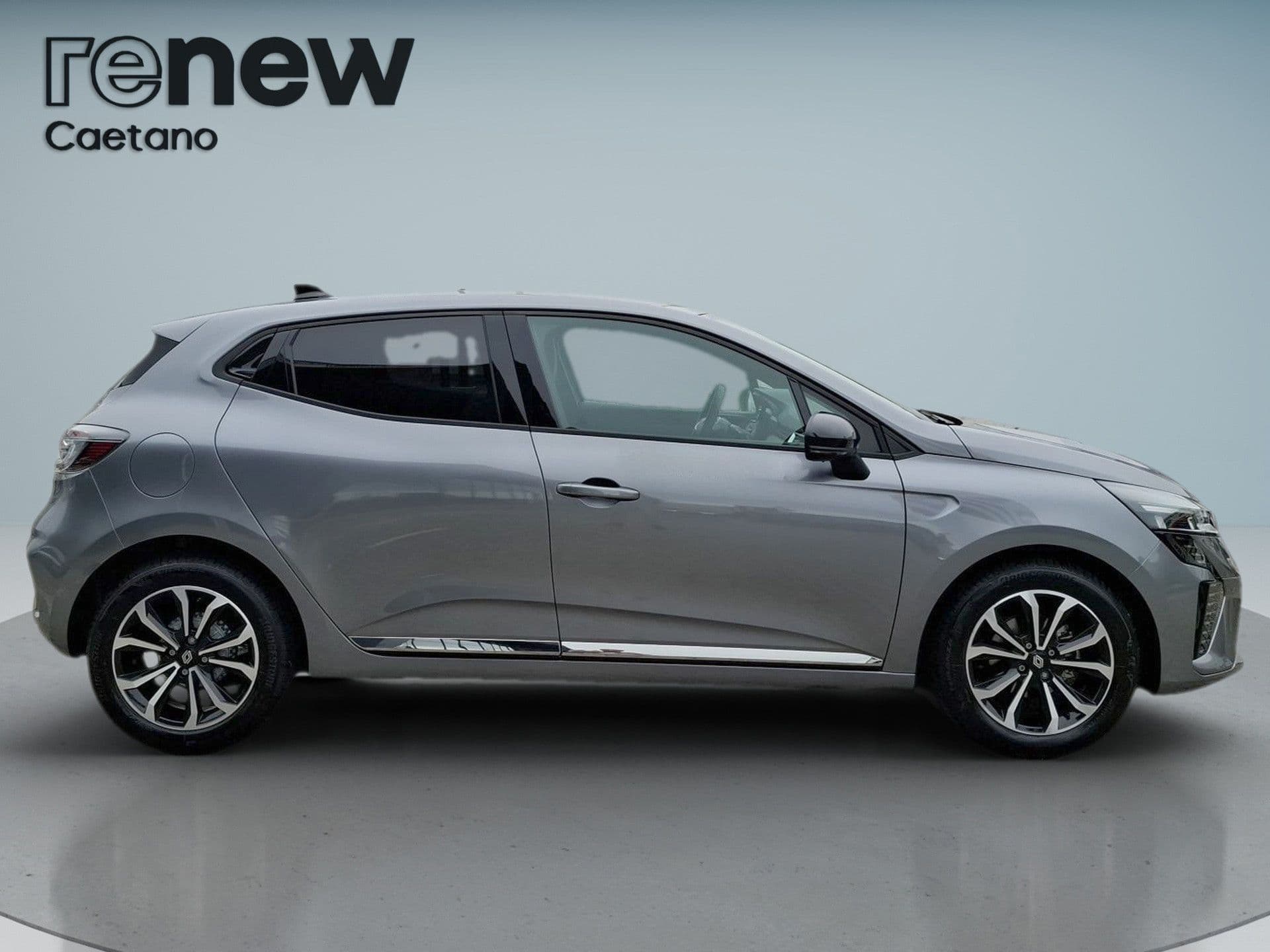 Renault Clio - 8