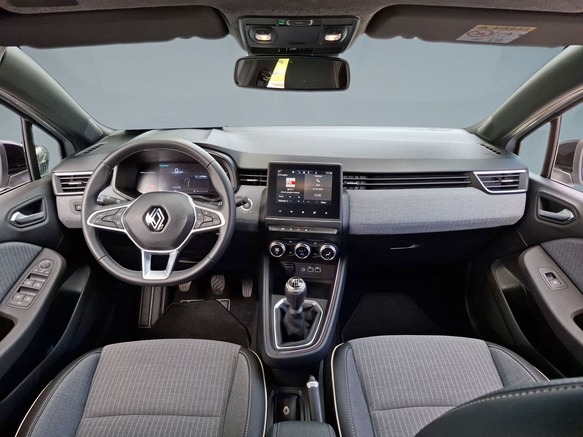 Renault Clio - 11