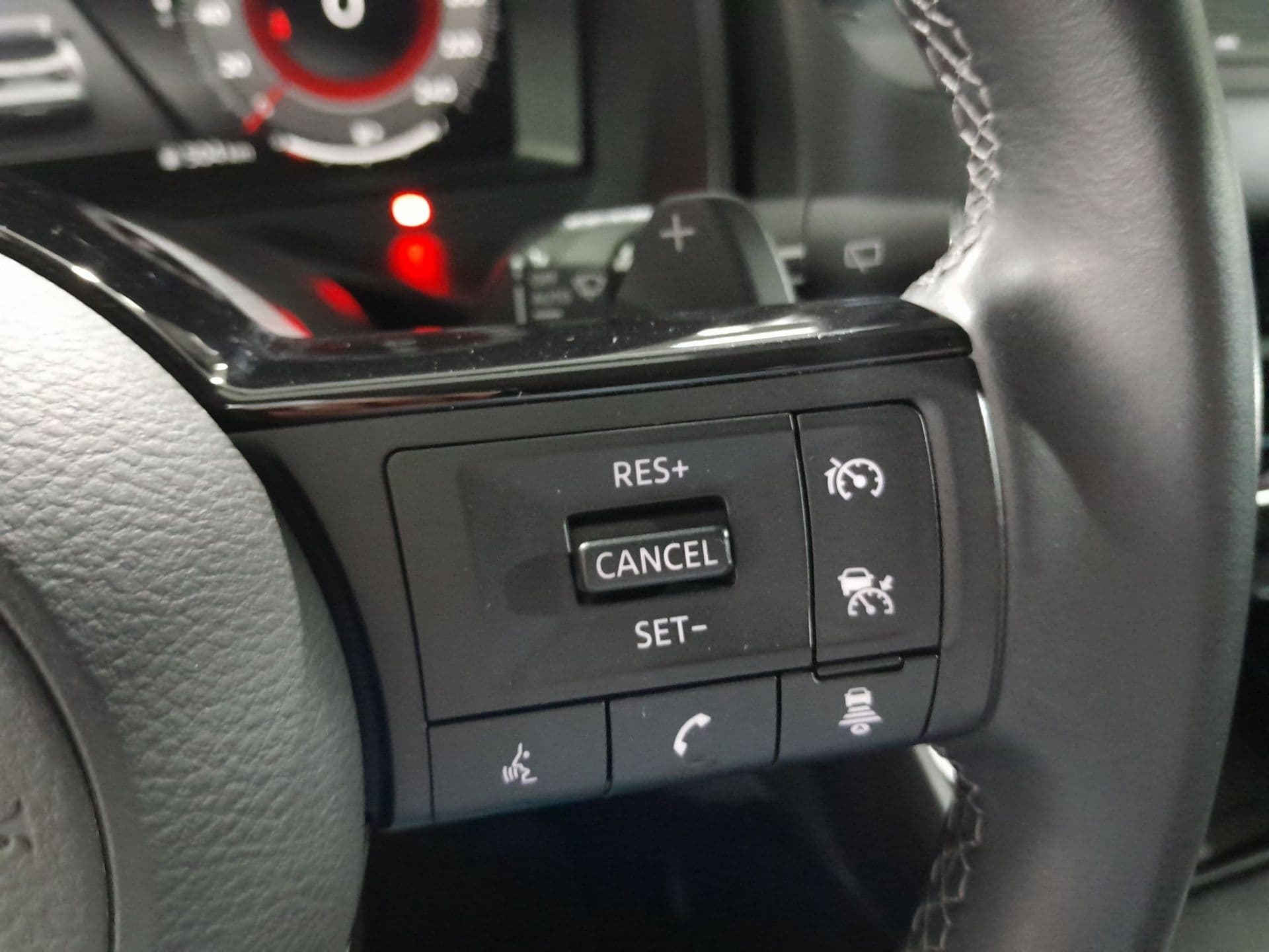 Nissan Qashqai - 11