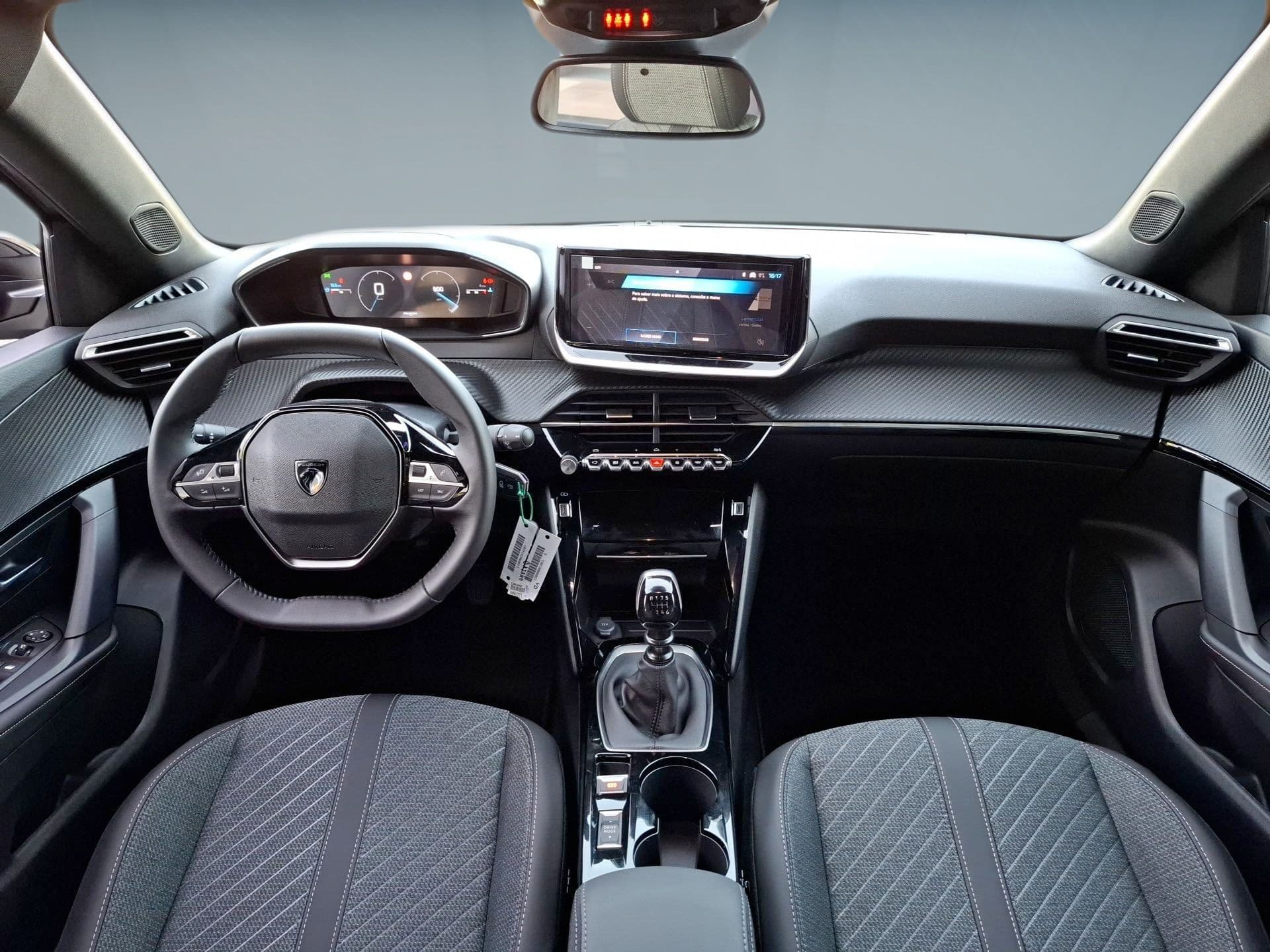 Peugeot 2008 - 4