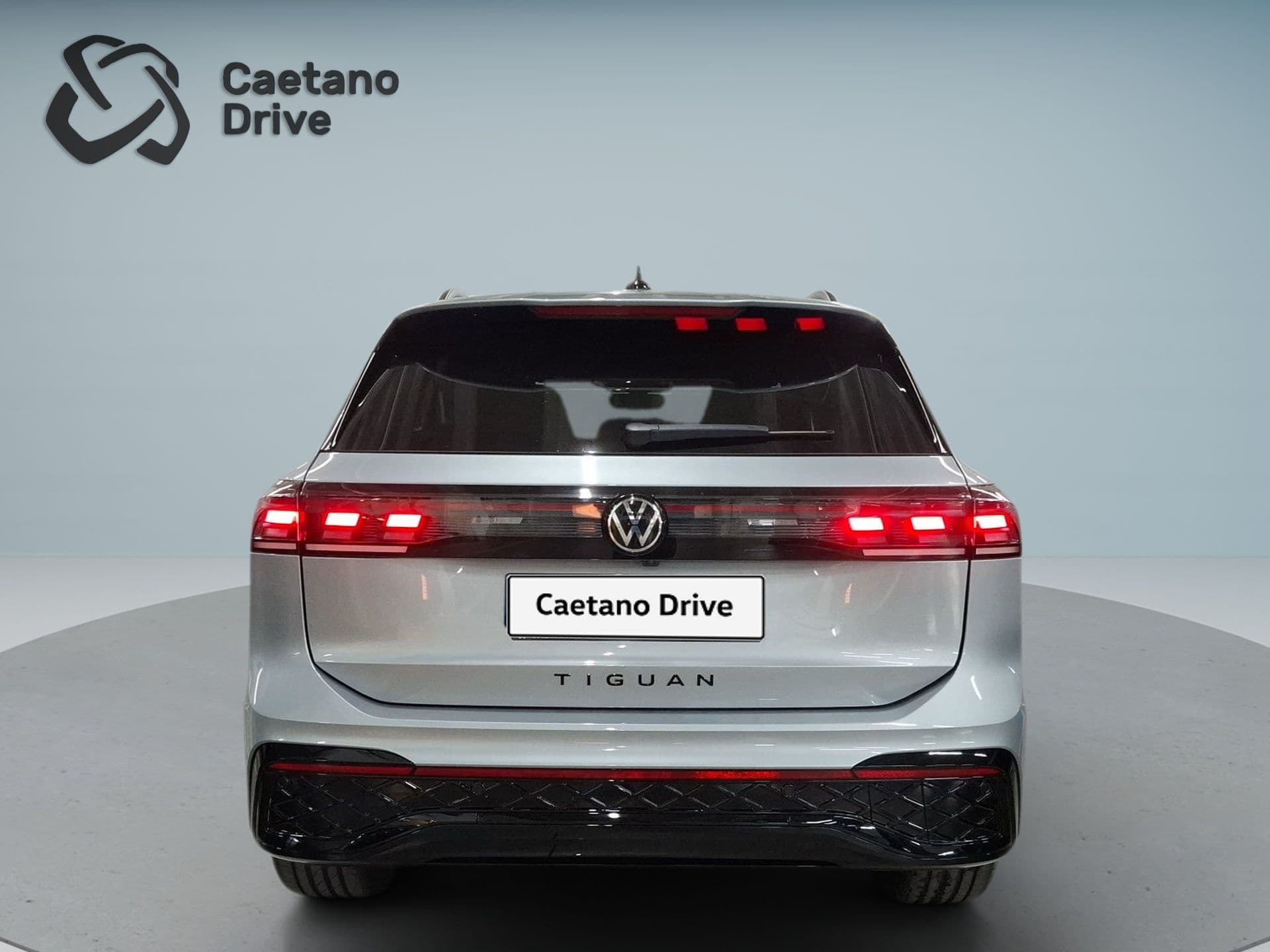 Volkswagen Tiguan - 6