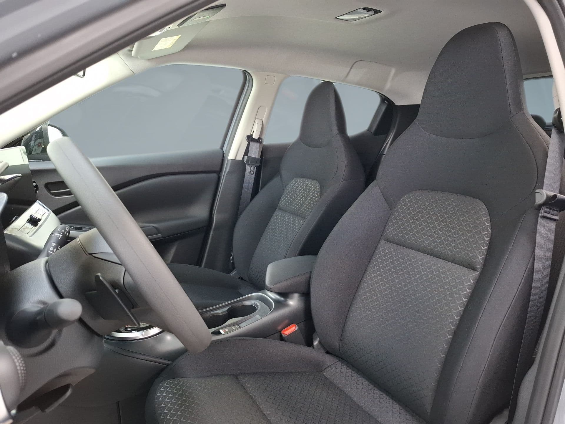Nissan JUKE - 2