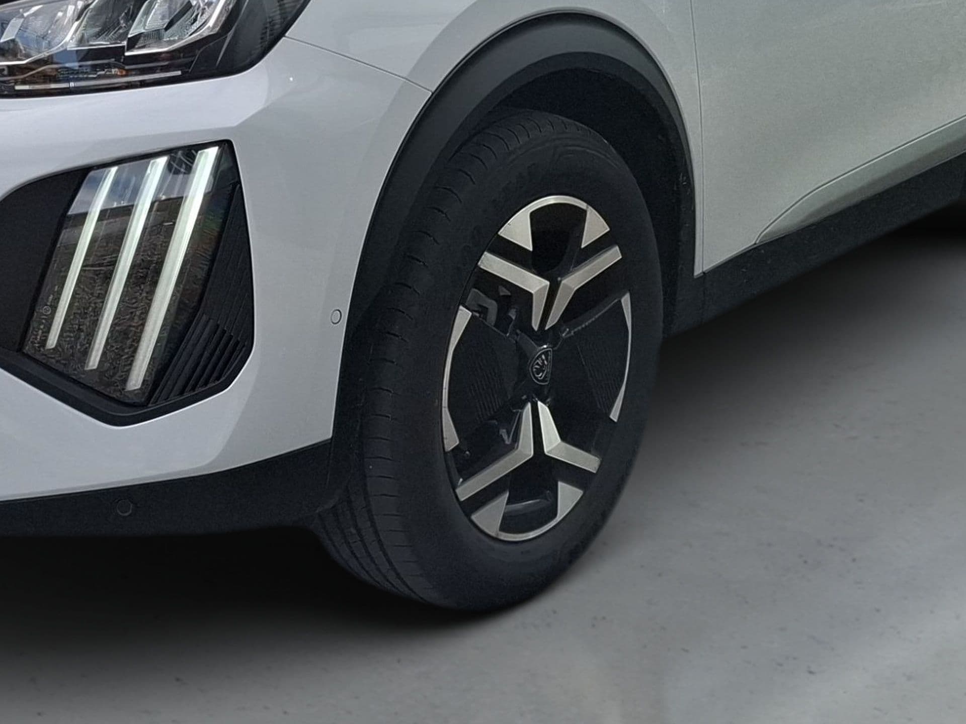 Peugeot 2008 - 4