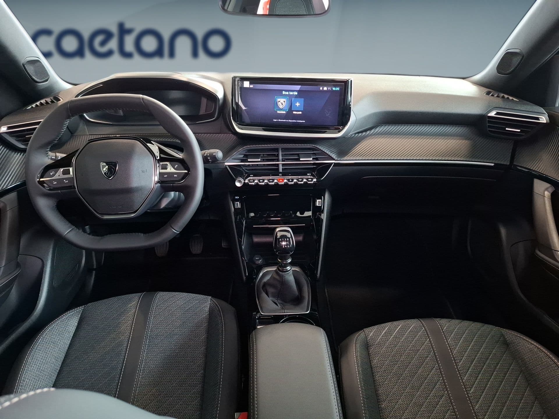 Peugeot 2008 - 11