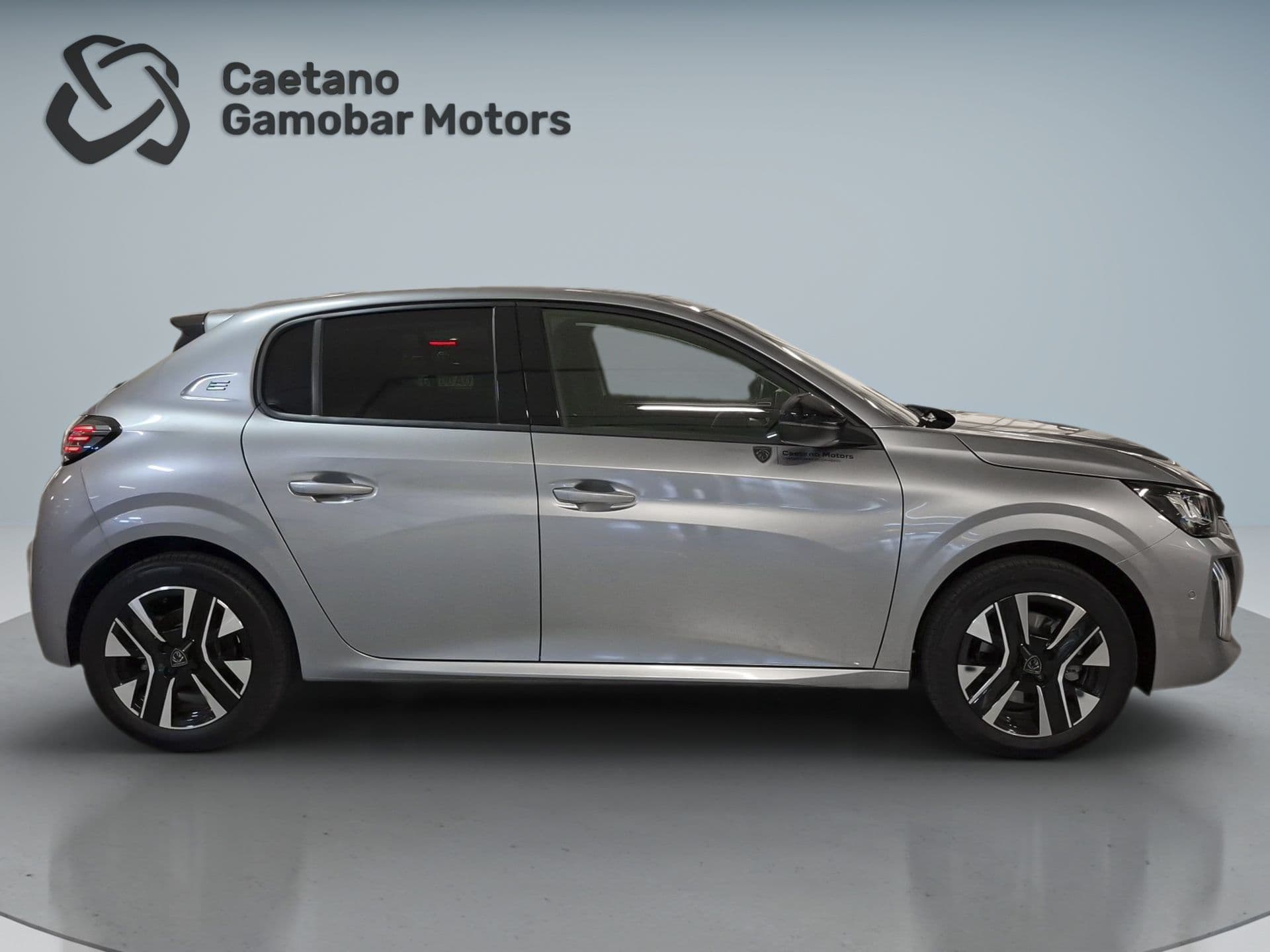 Peugeot 208 - 9