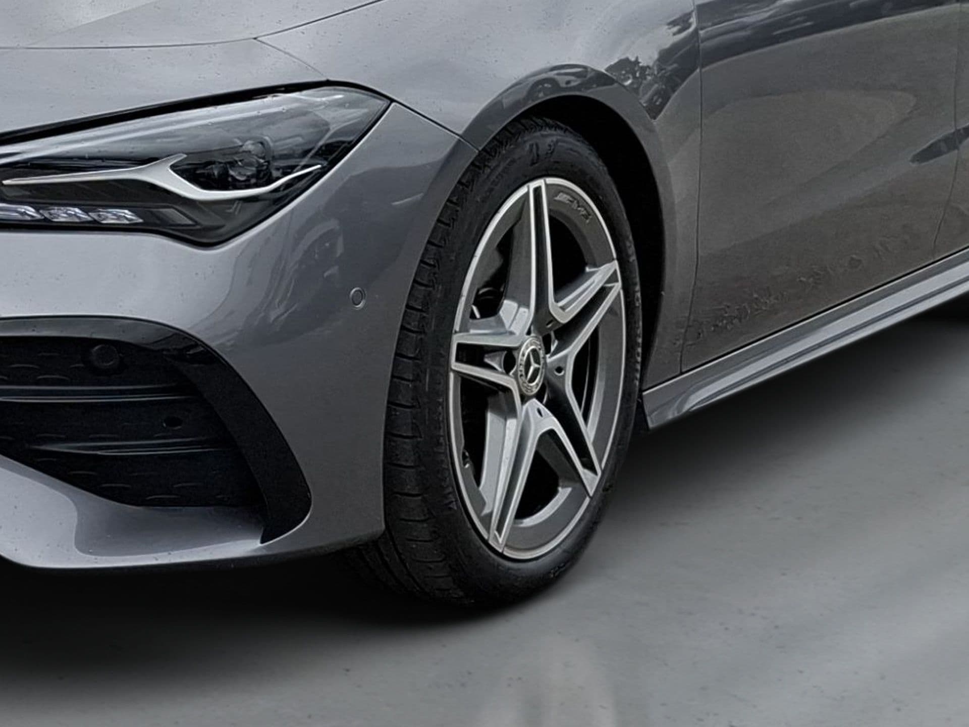 Mercedes-Benz CLA - 5