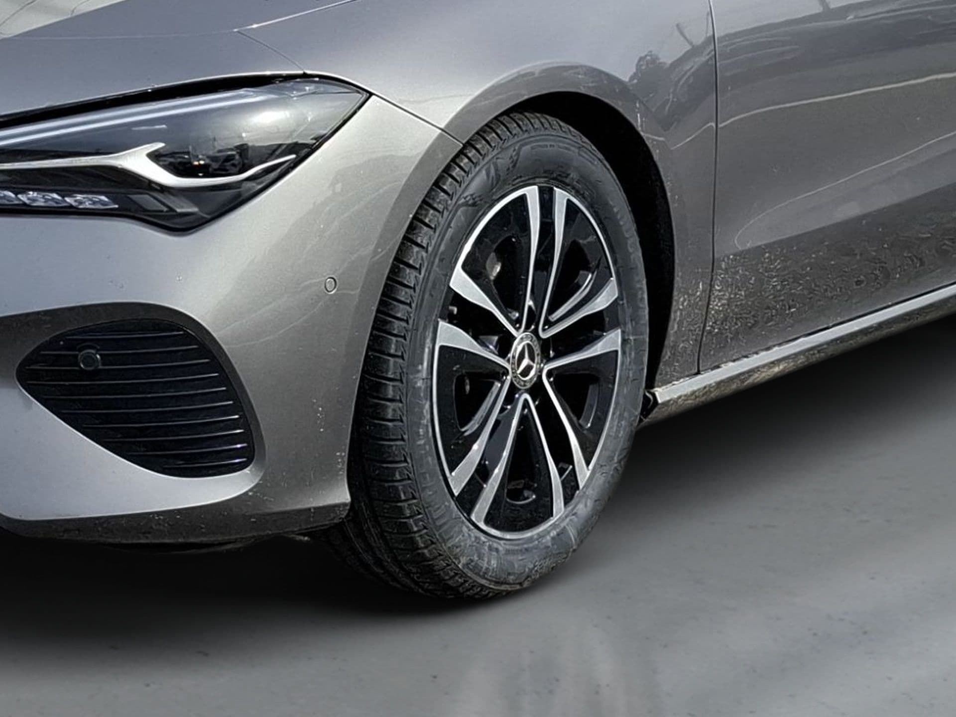 Mercedes-Benz CLA - 5