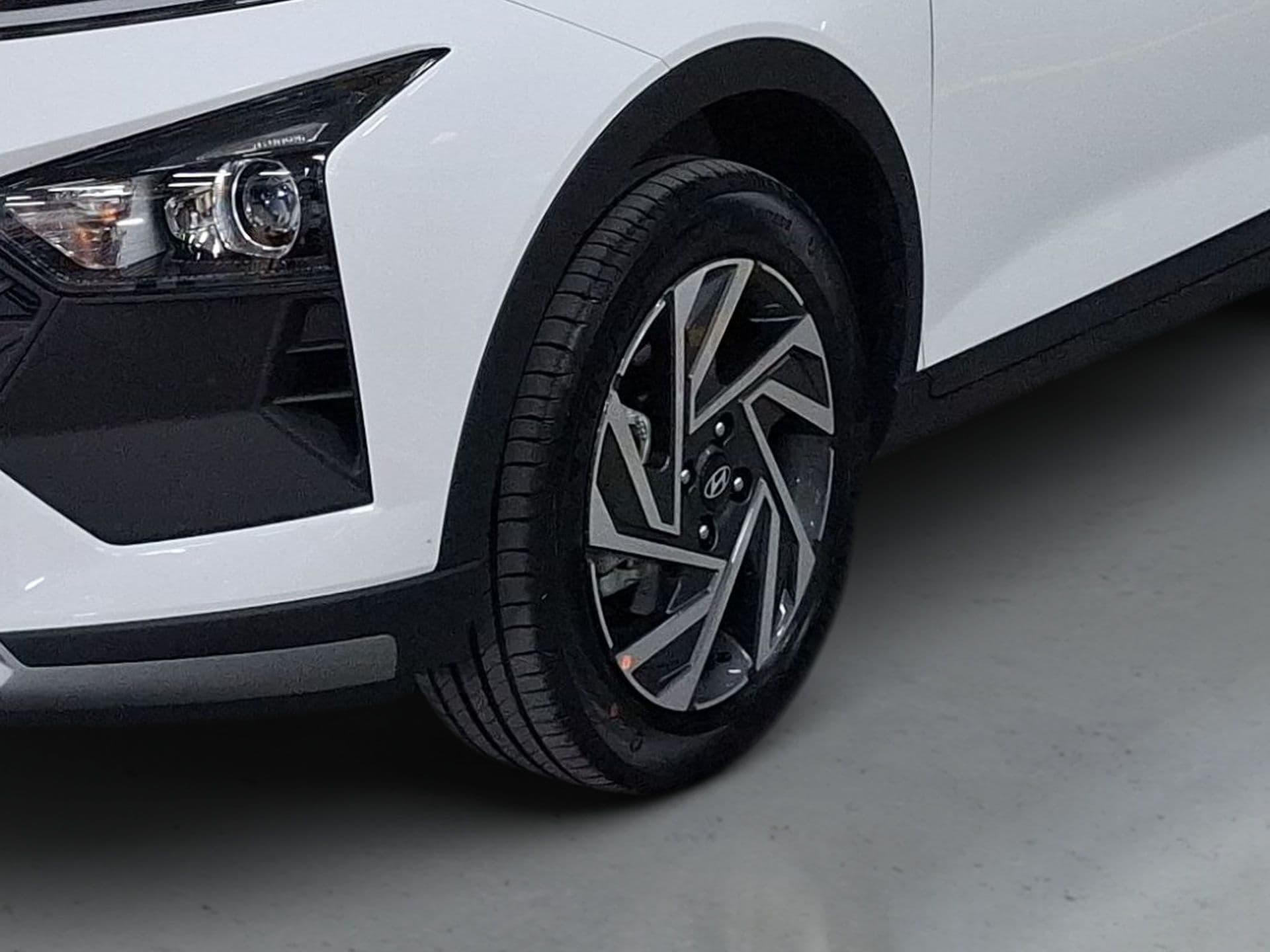 Hyundai Bayon - 2