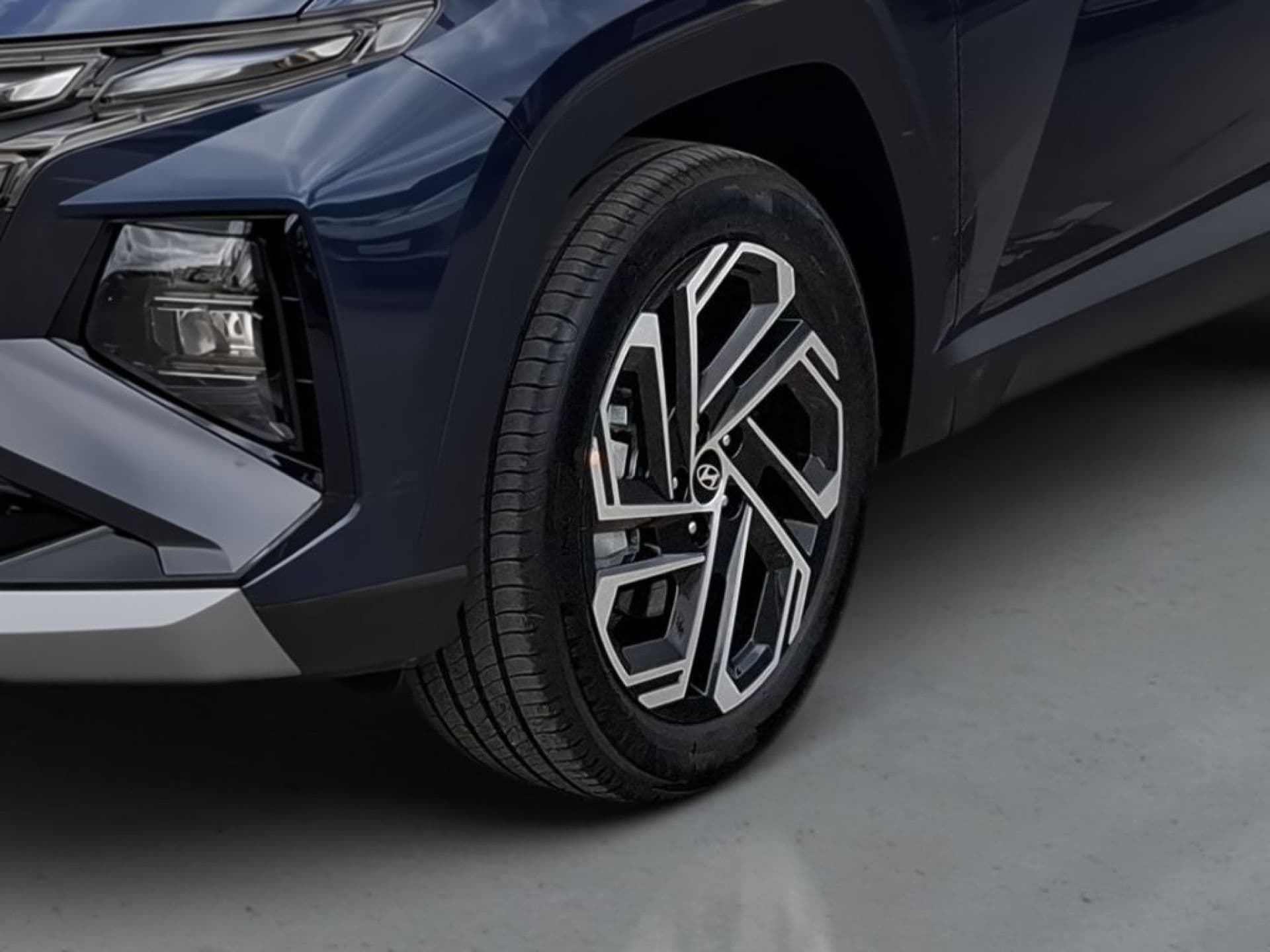 Hyundai Tucson - 4