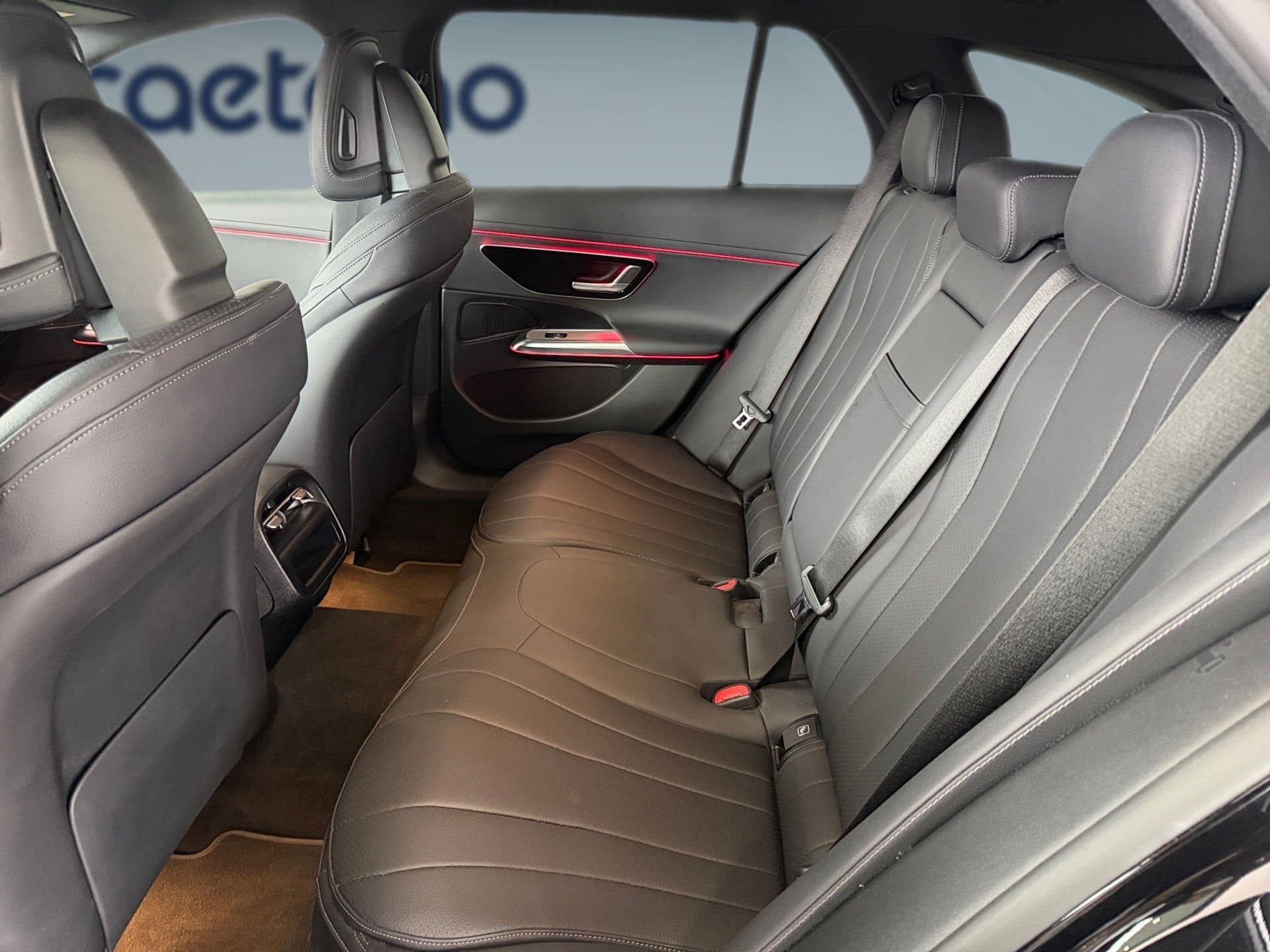 Mercedes-Benz Classe E - 11