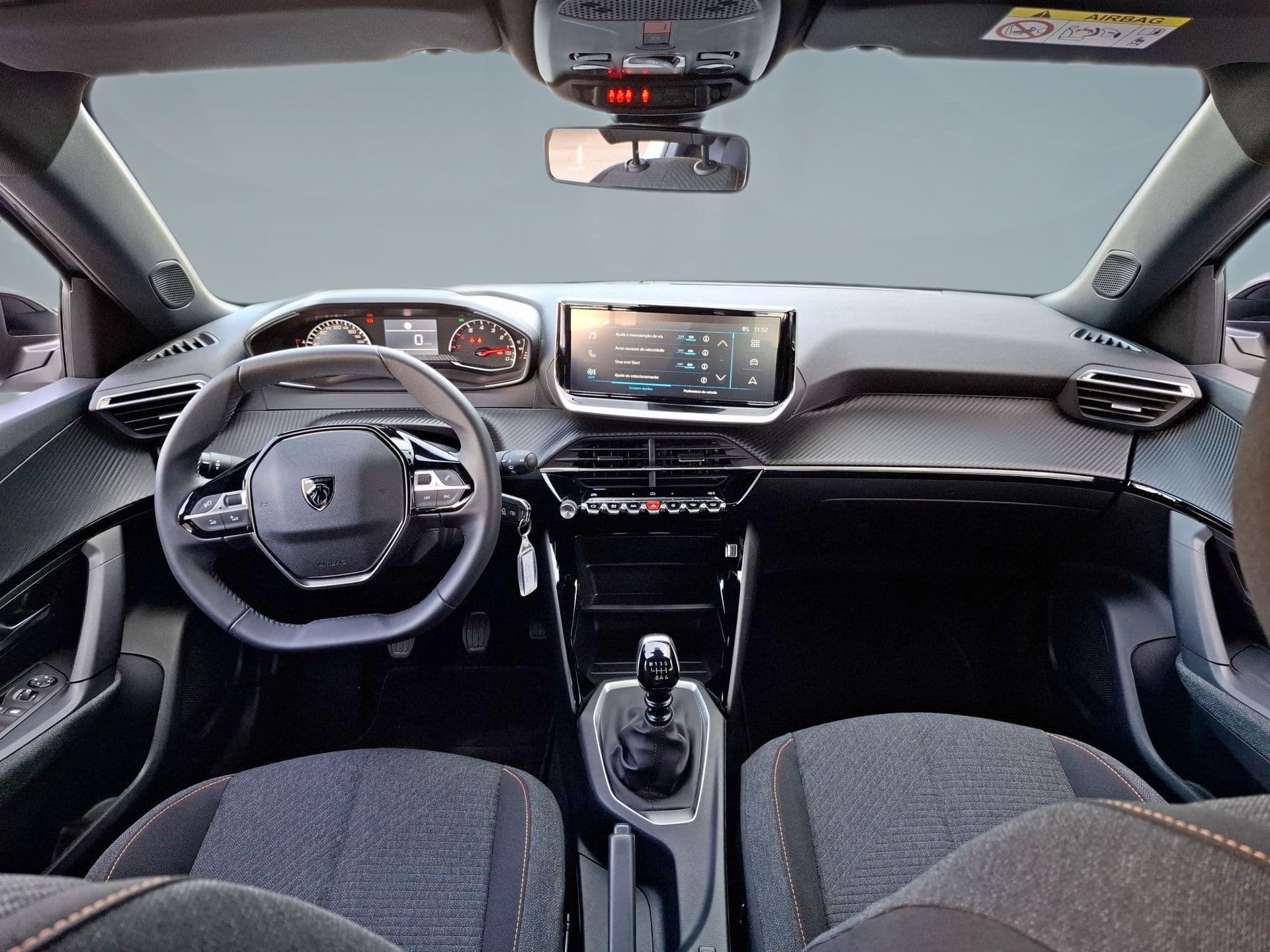 Peugeot 2008 - 11