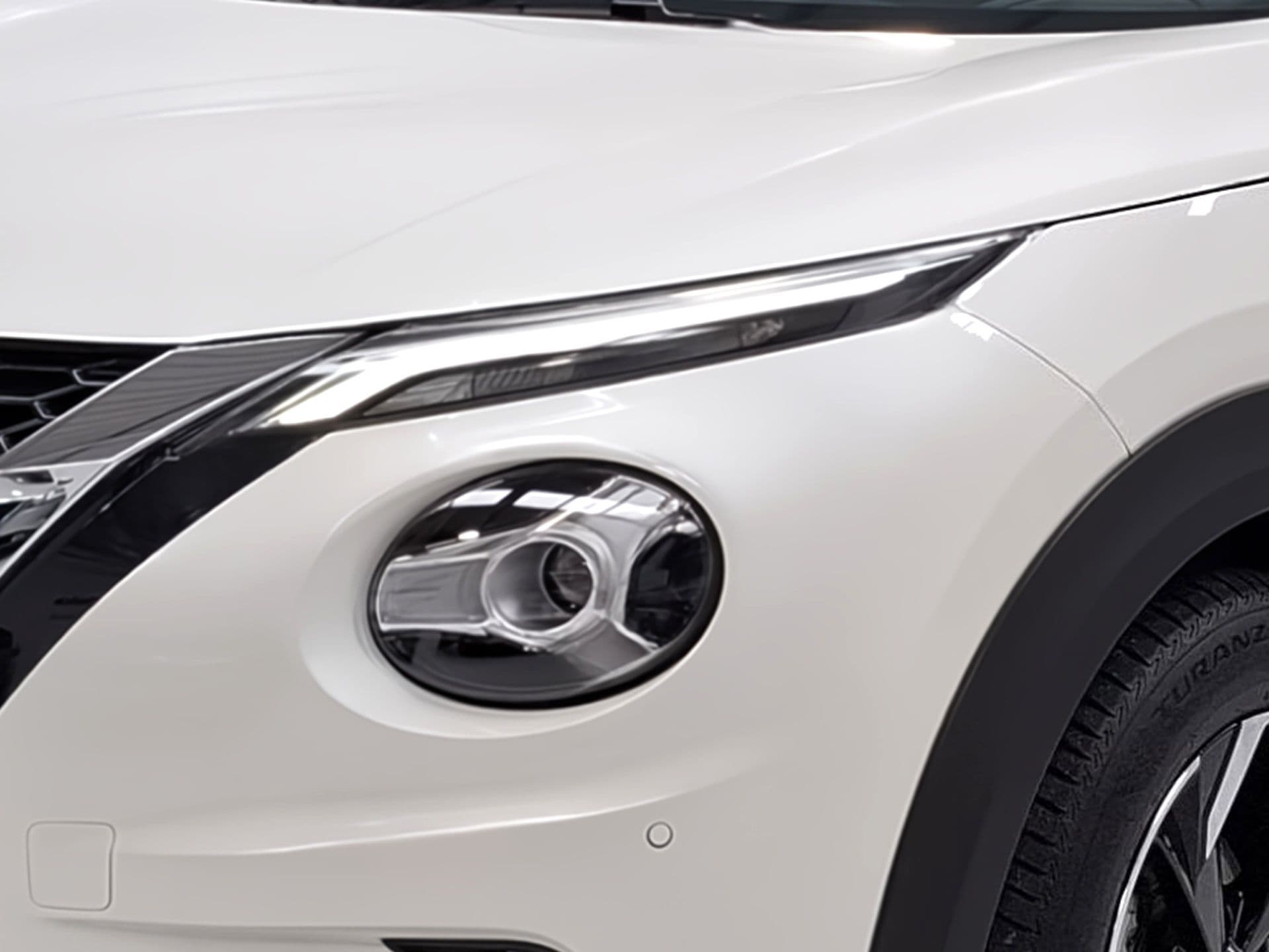 Nissan JUKE - 12