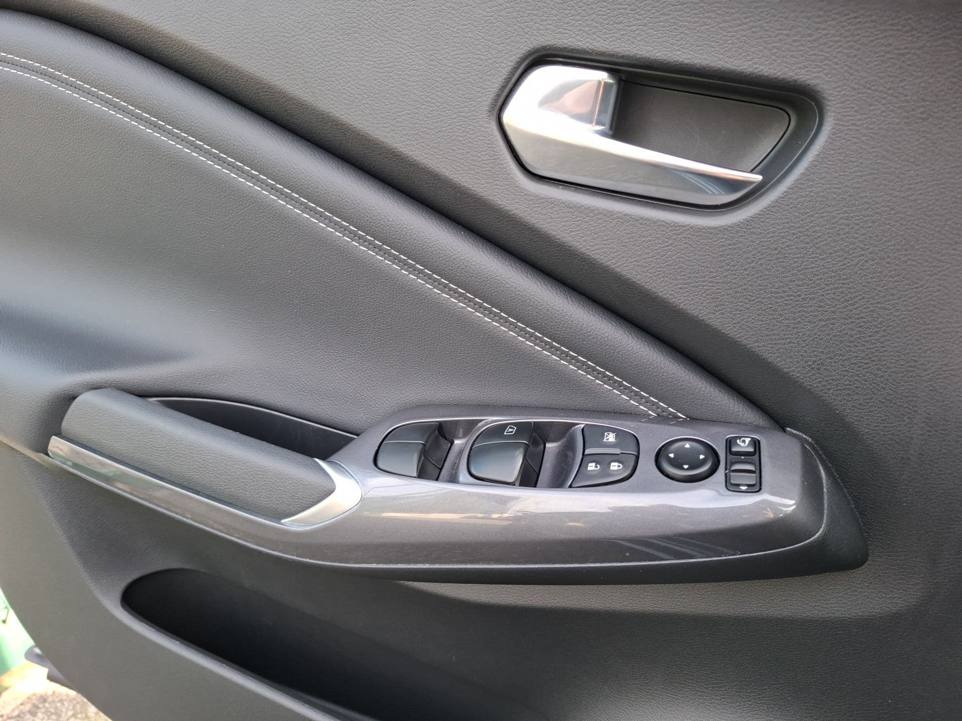 Nissan JUKE - 11