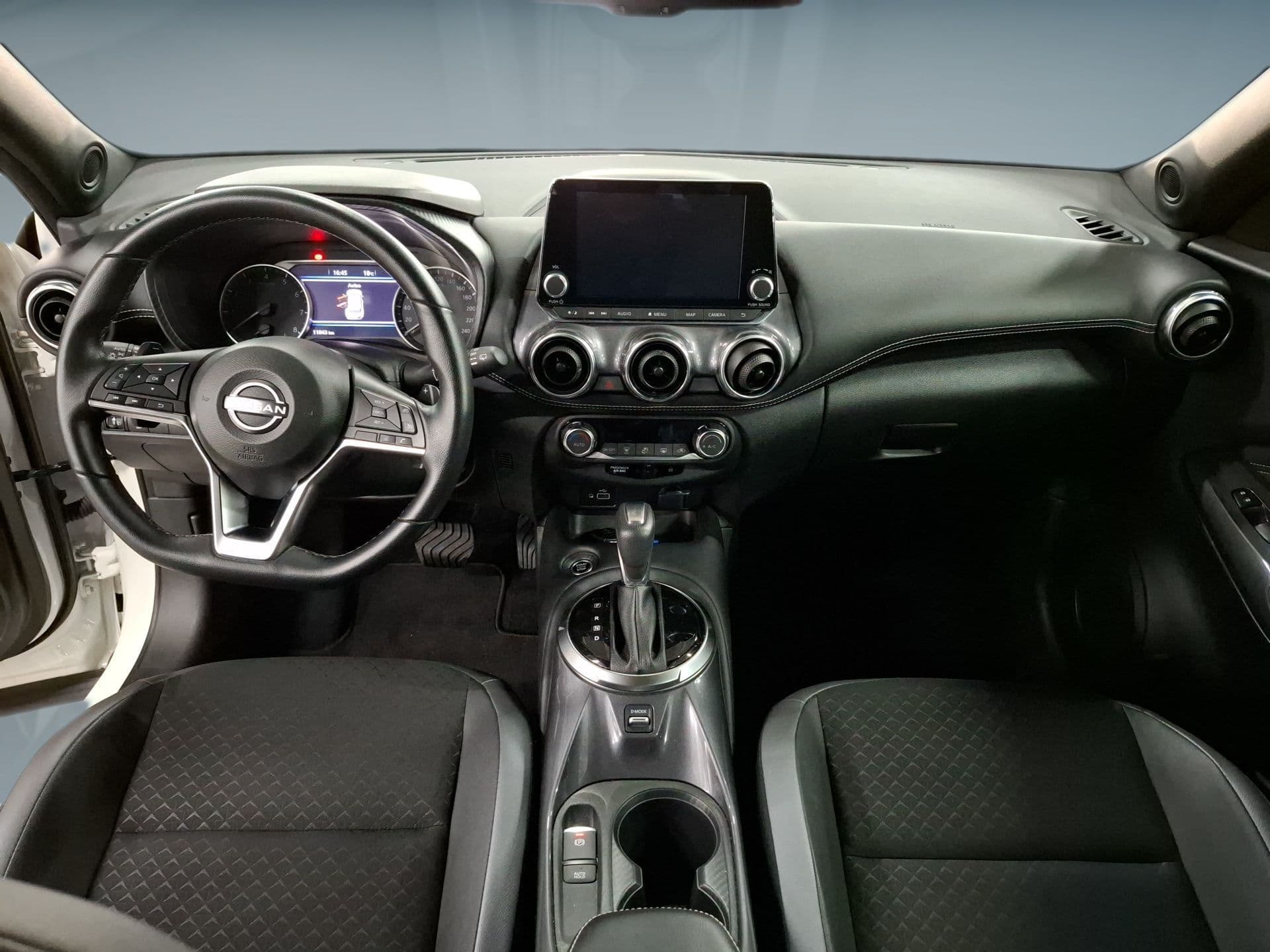 Nissan JUKE - 8