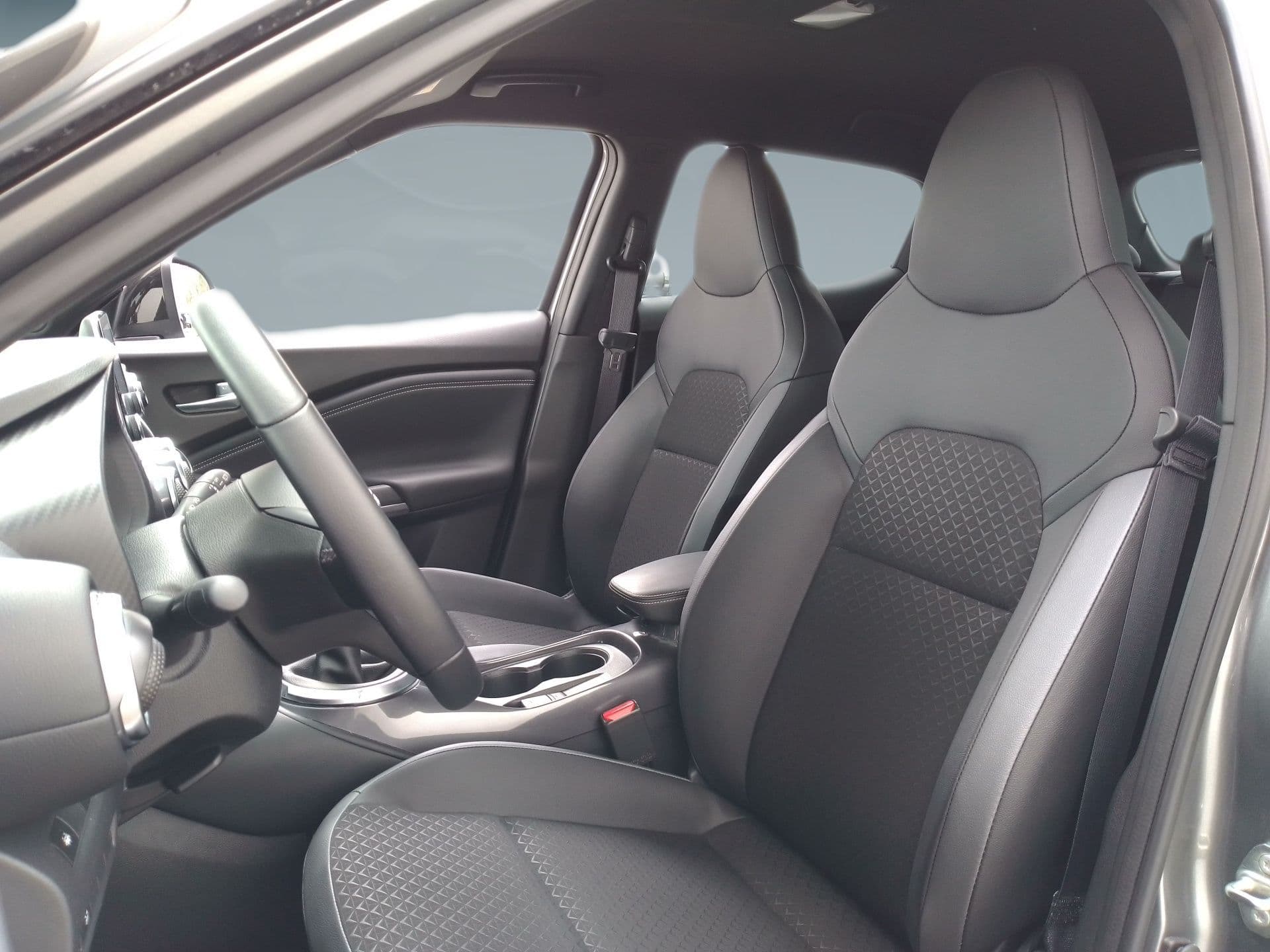 Nissan JUKE - 8