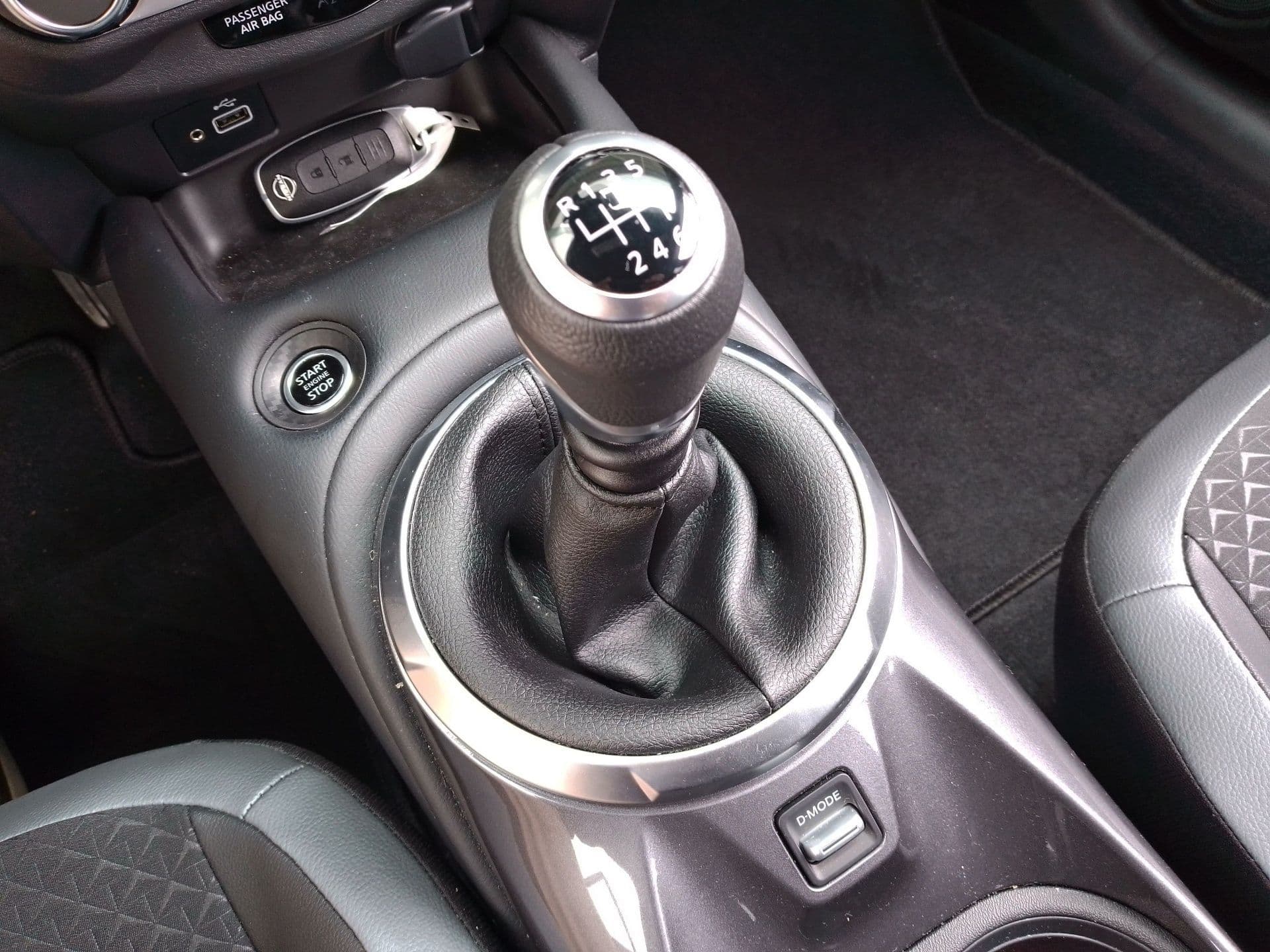 Nissan JUKE - 10