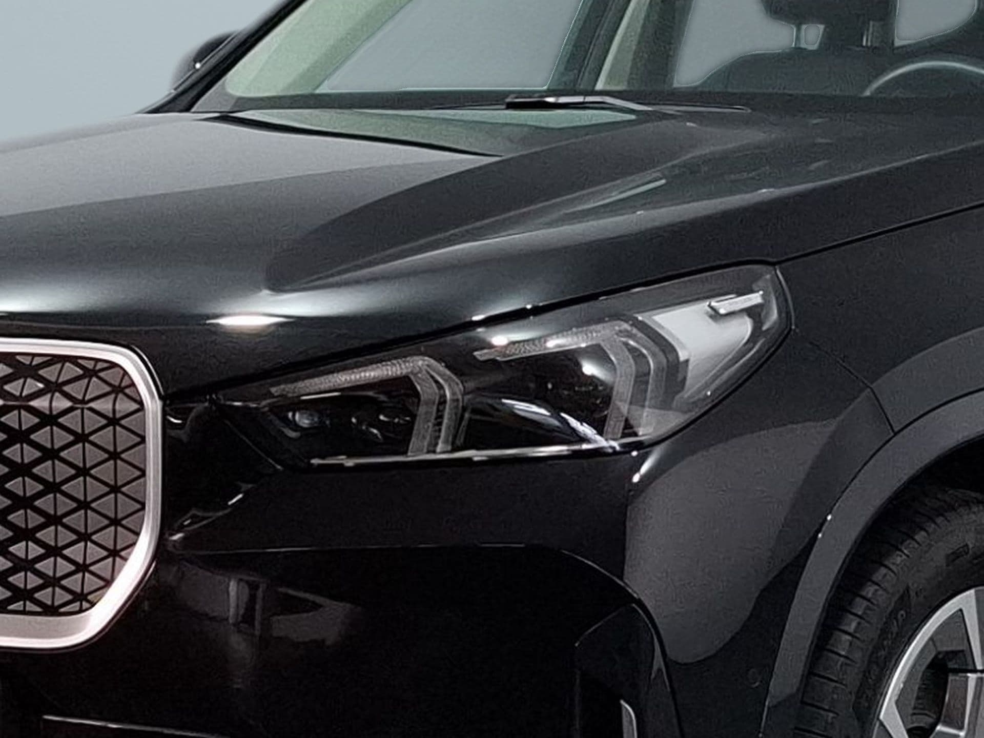 BMW iX1 - 4
