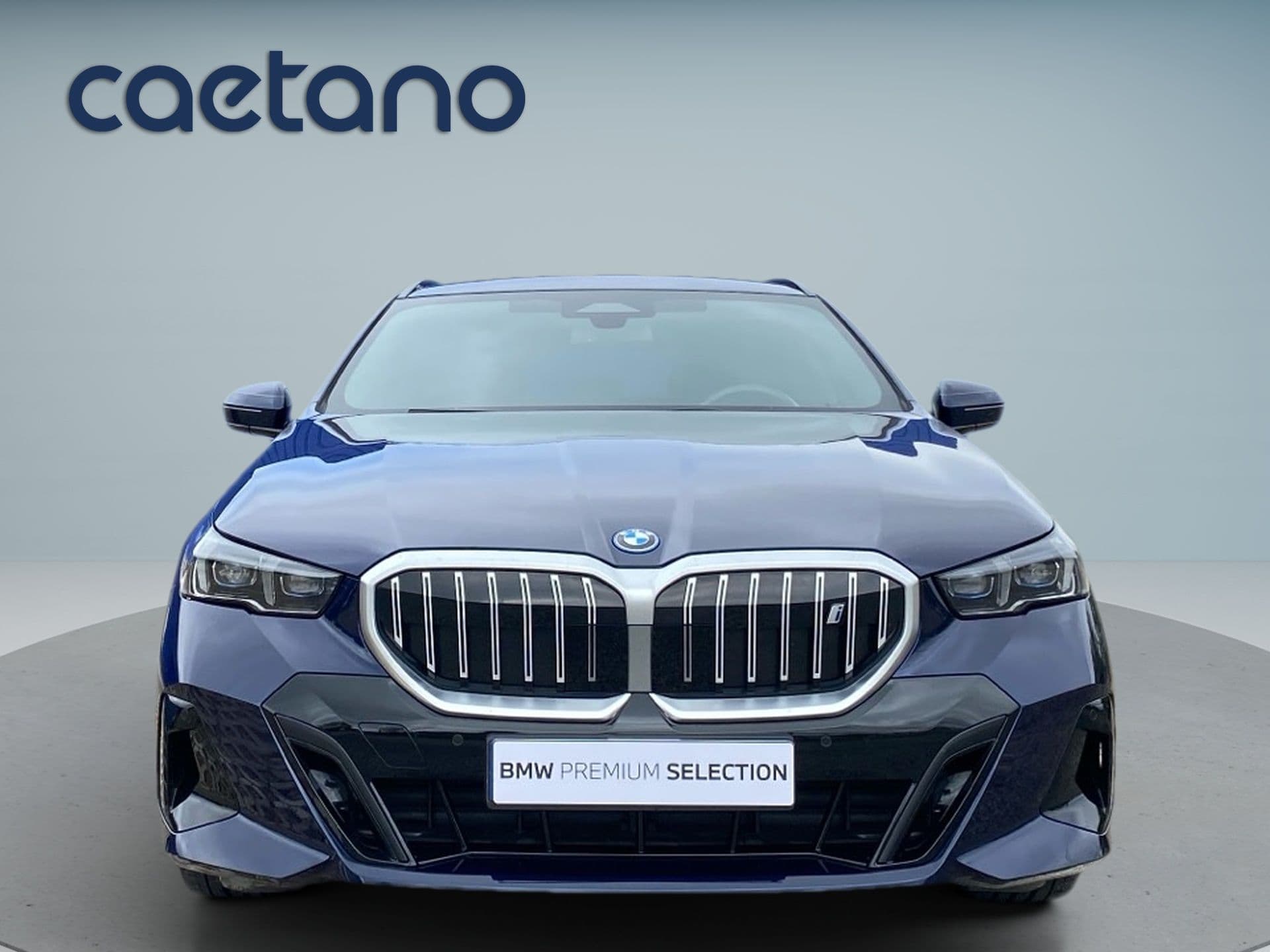 BMW i5 - 2