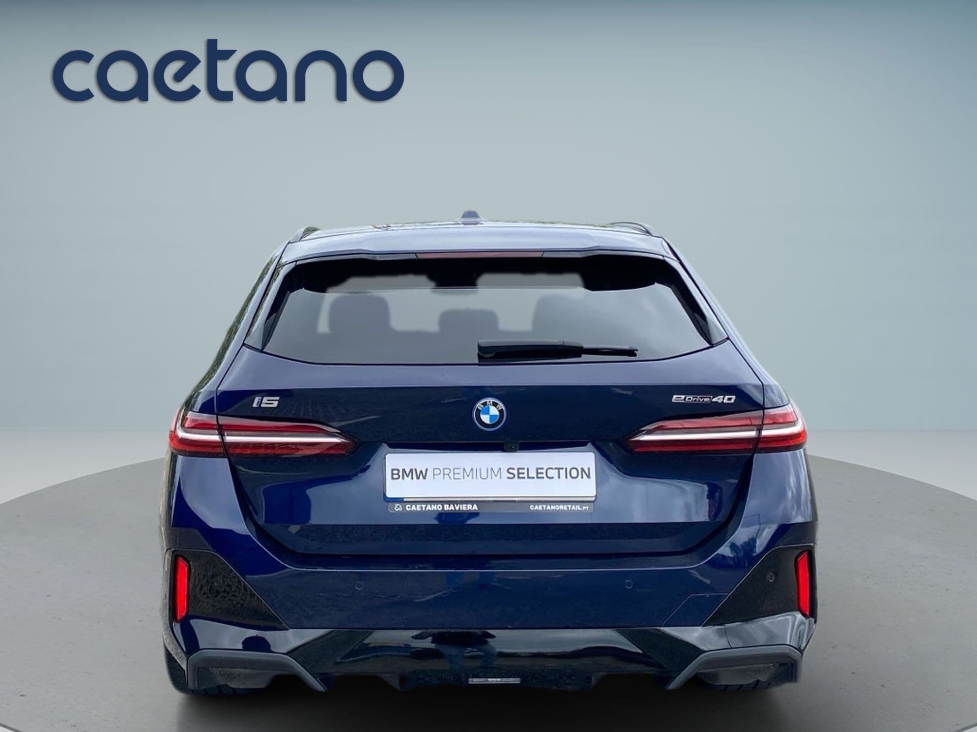 BMW i5 - 3