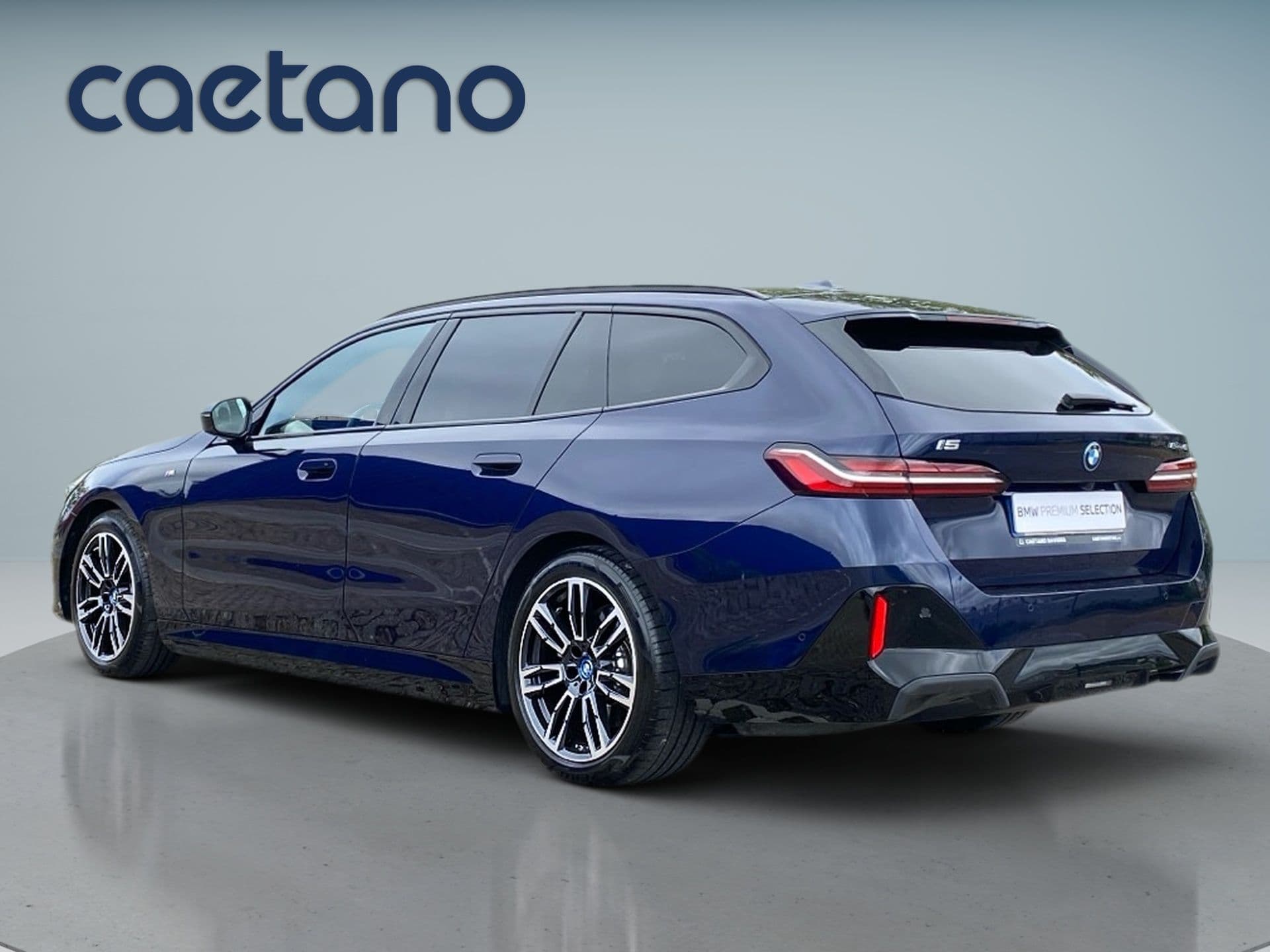 BMW i5 - 4