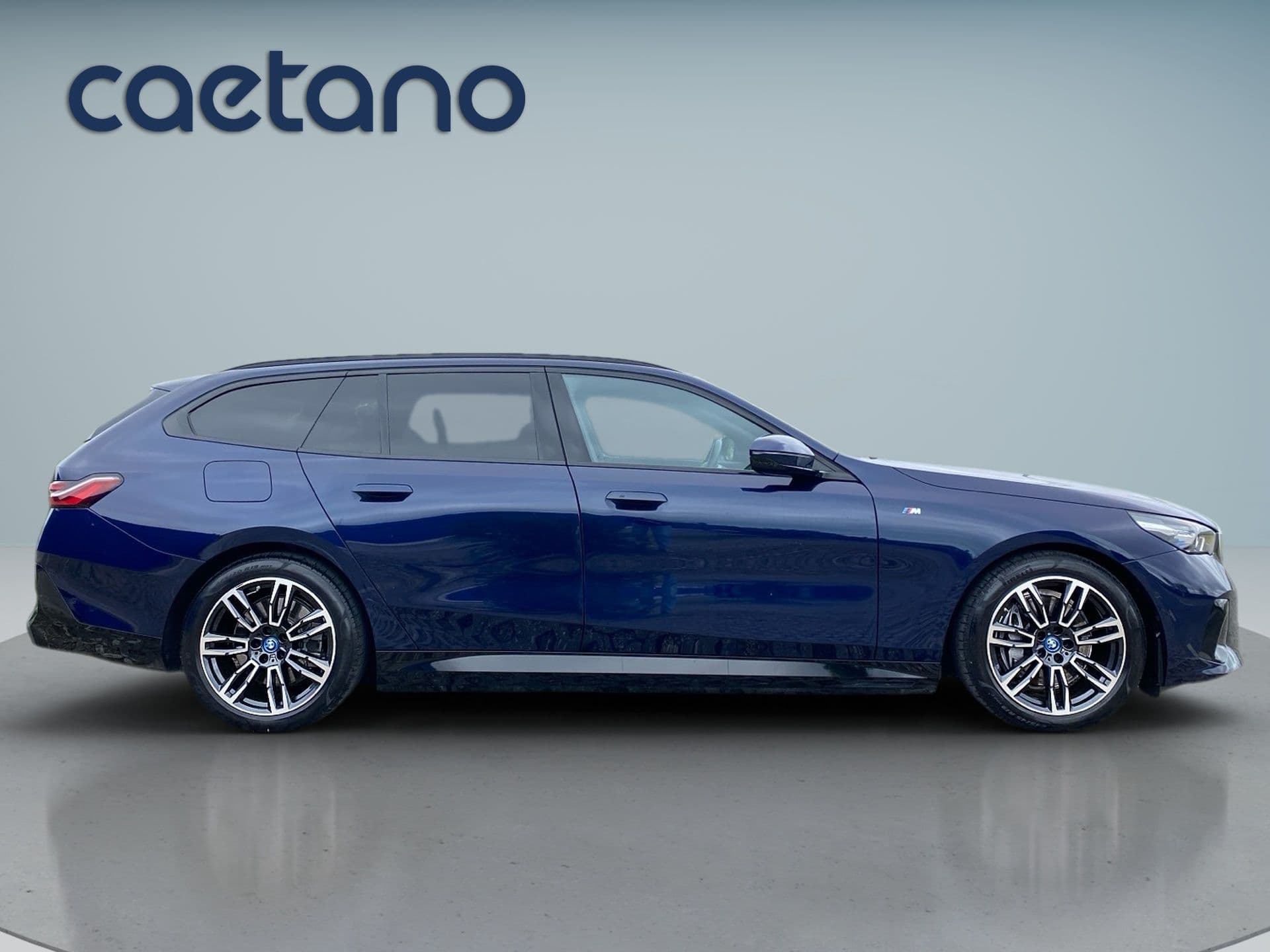 BMW i5 - 6