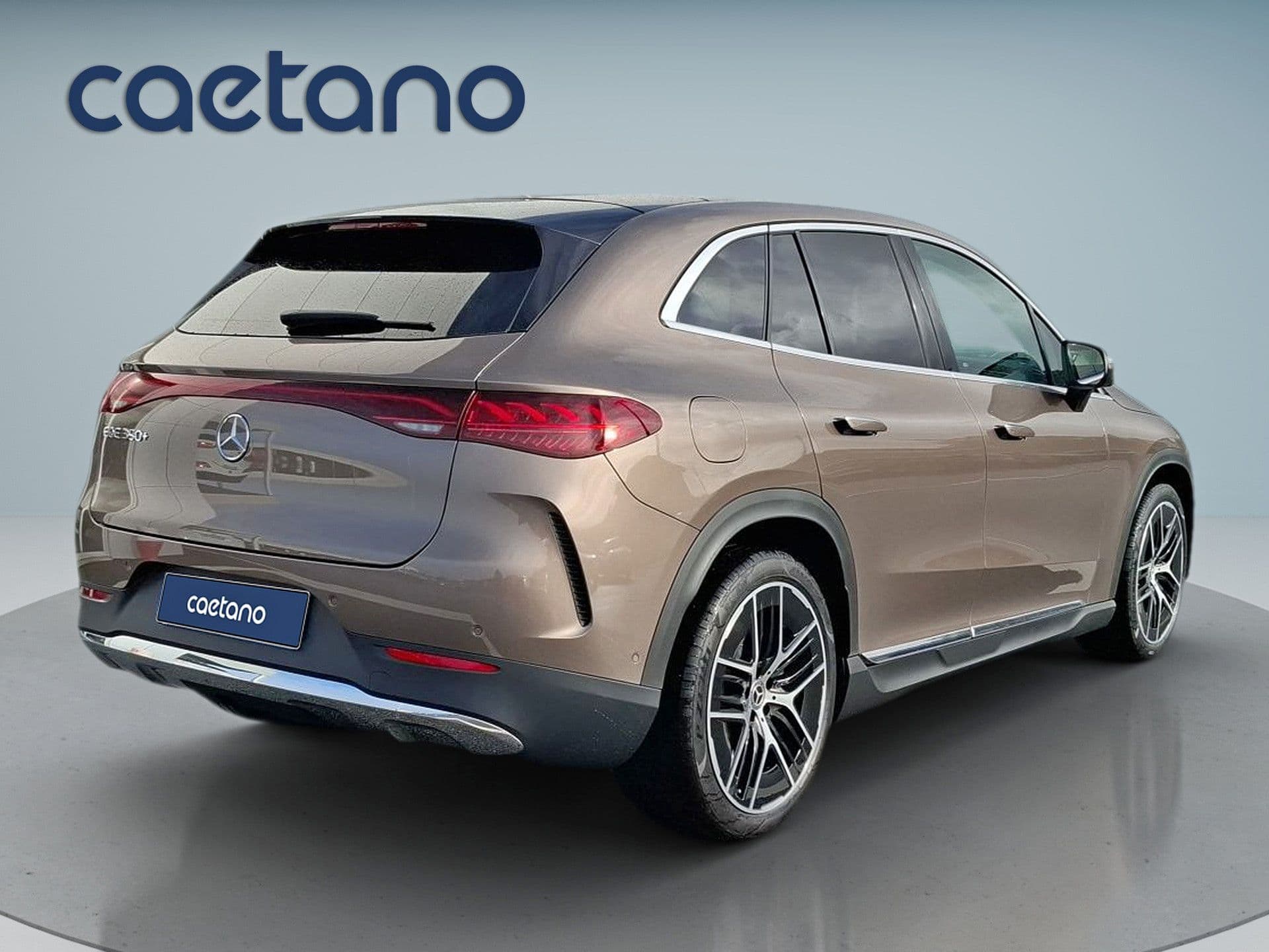 Mercedes-Benz EQE SUV - 8