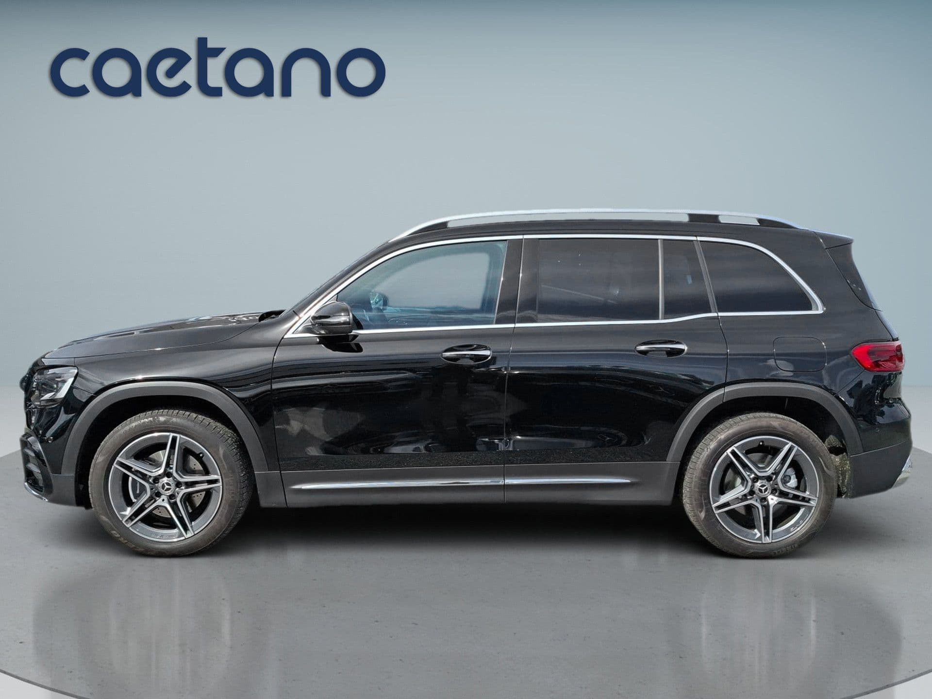 Mercedes-Benz GLB - 5