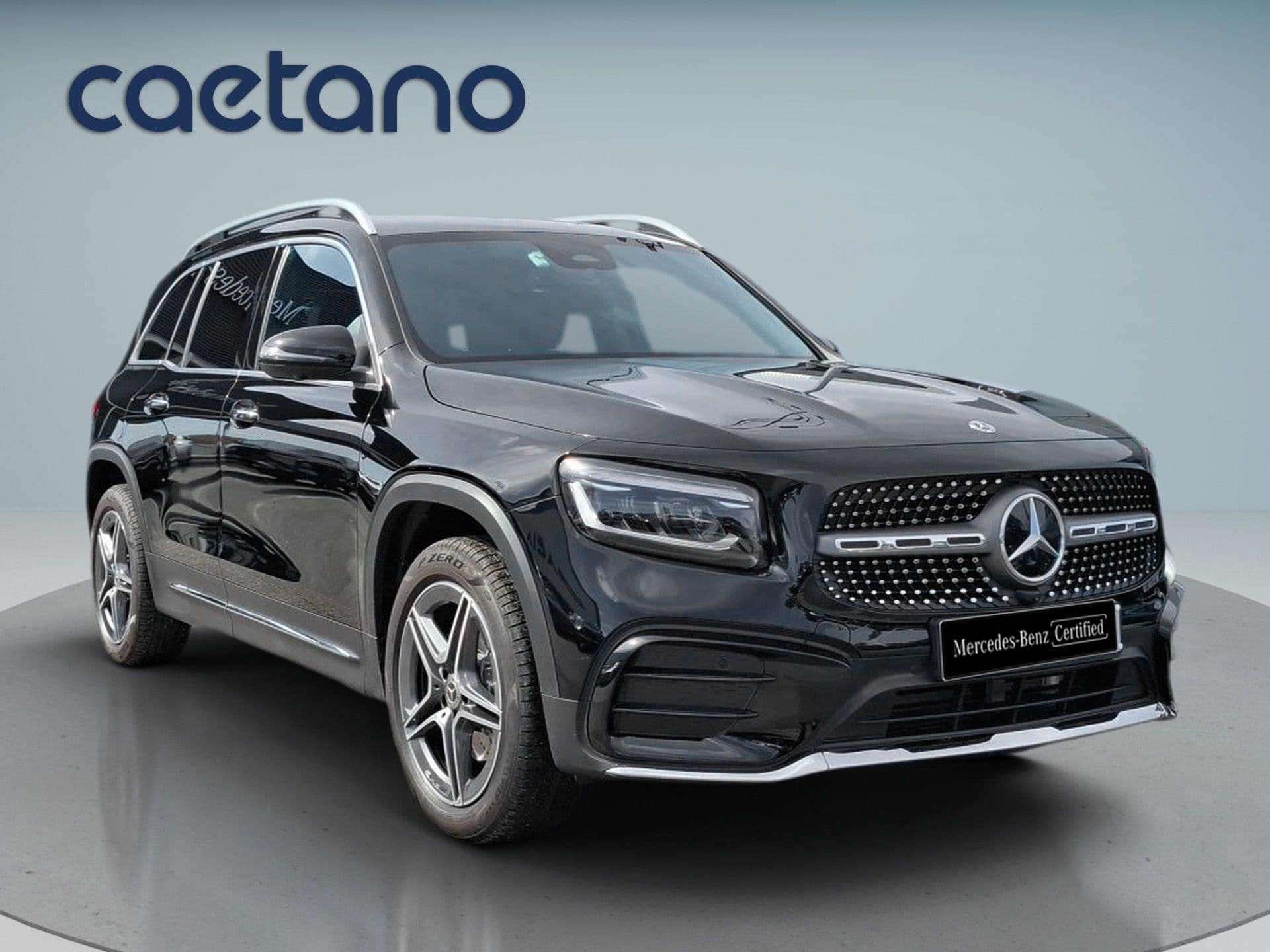 Mercedes-Benz GLB - 10