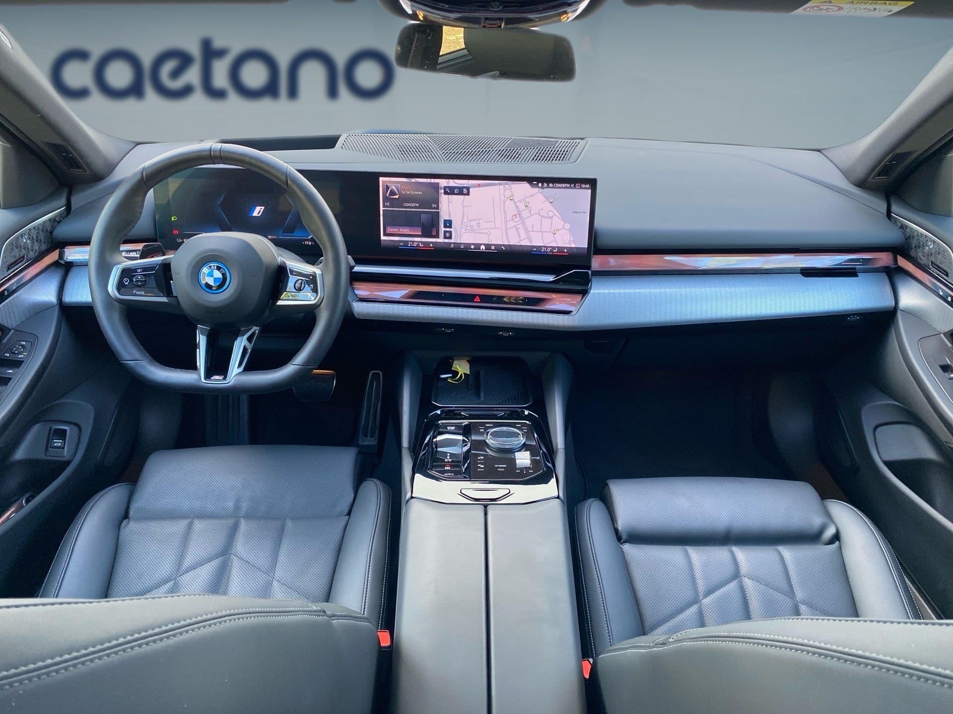 BMW i5 - 9