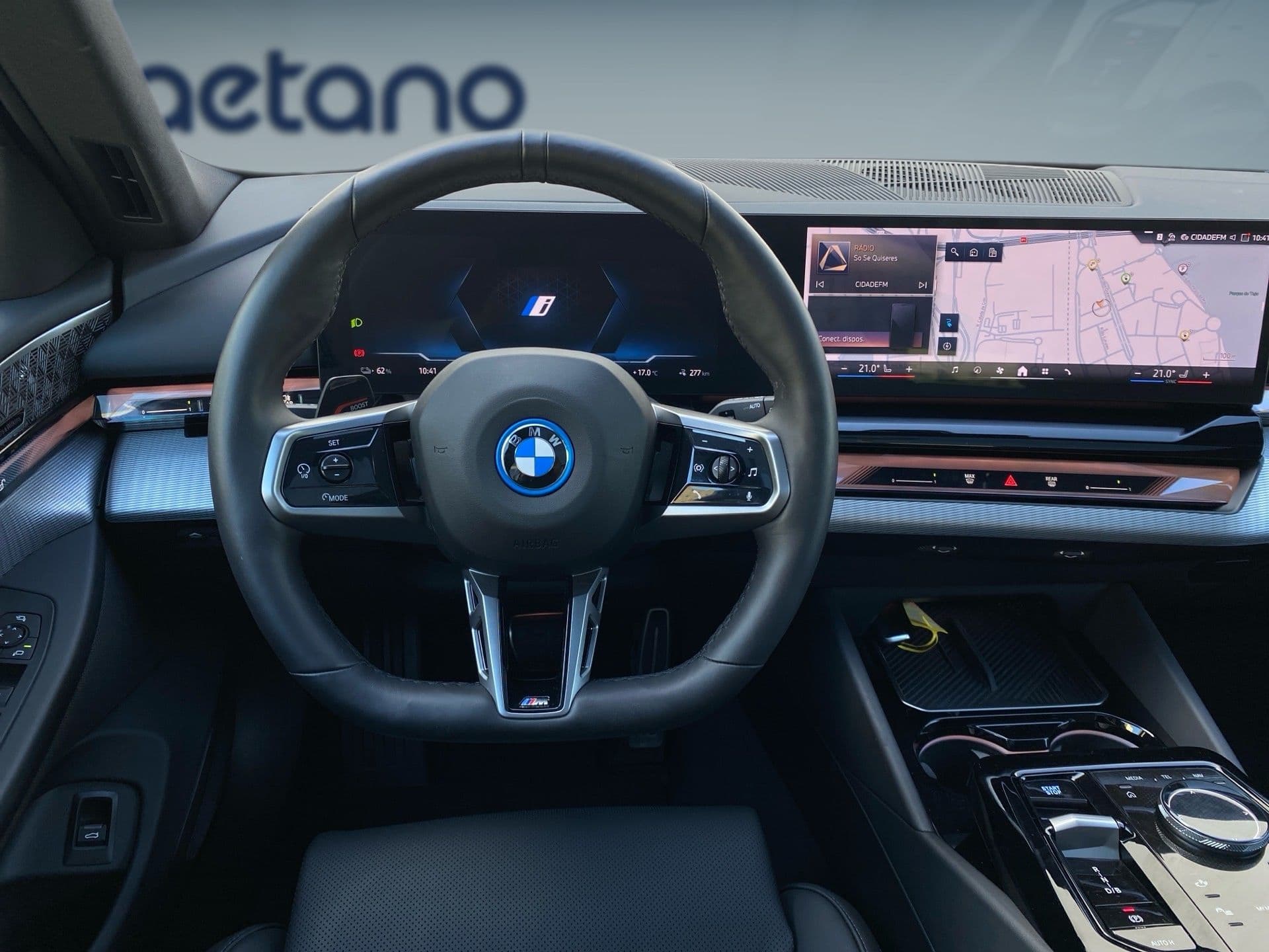 BMW i5 - 10