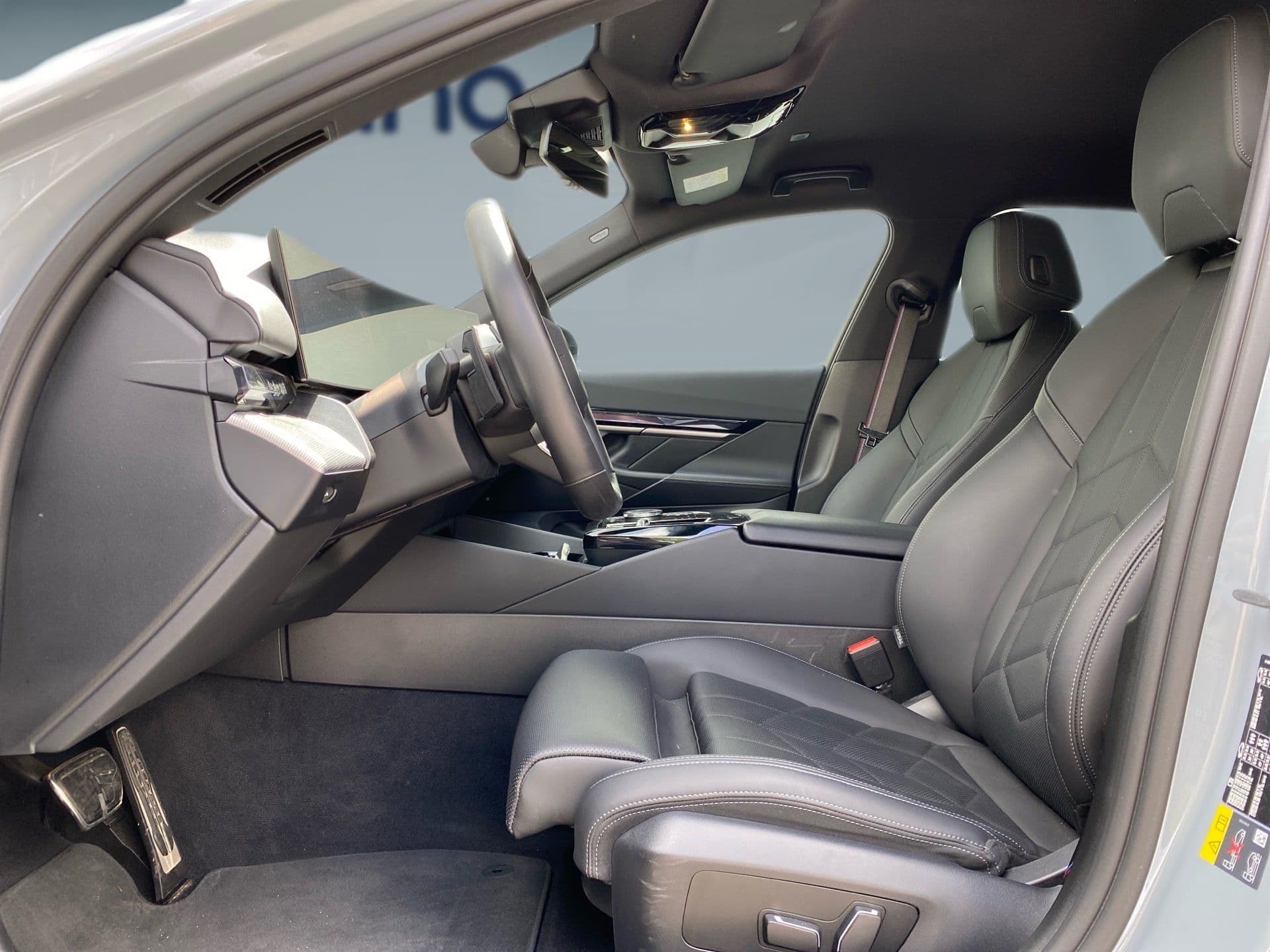 BMW i5 - 8