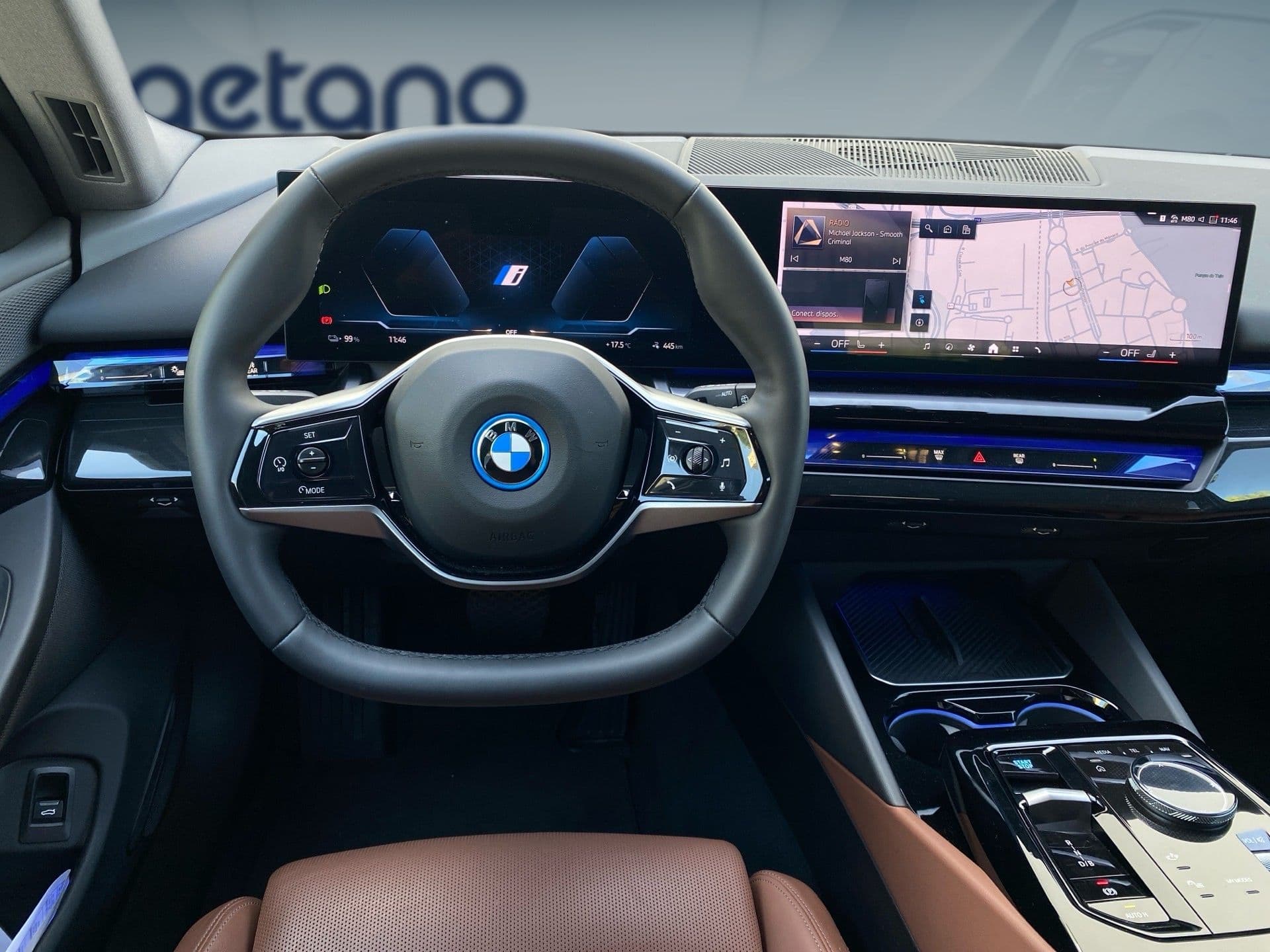 BMW i5 - 11