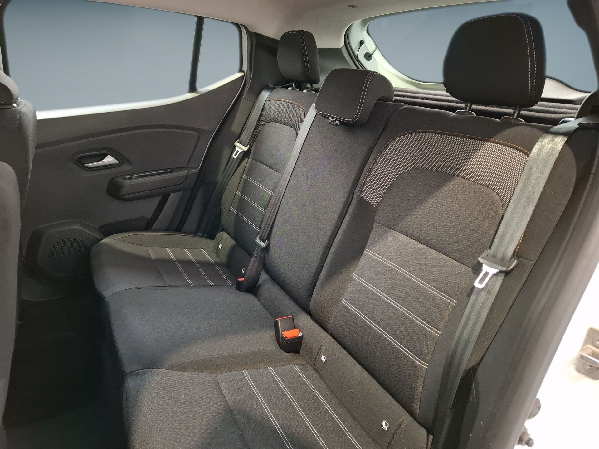 Dacia Sandero - 8