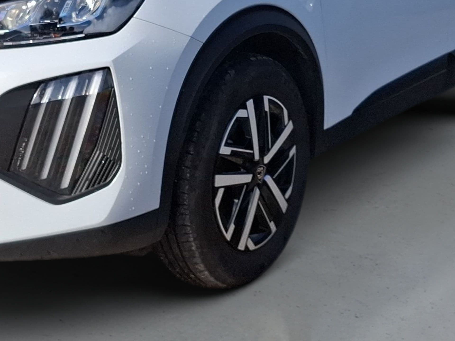 Peugeot 2008 - 3