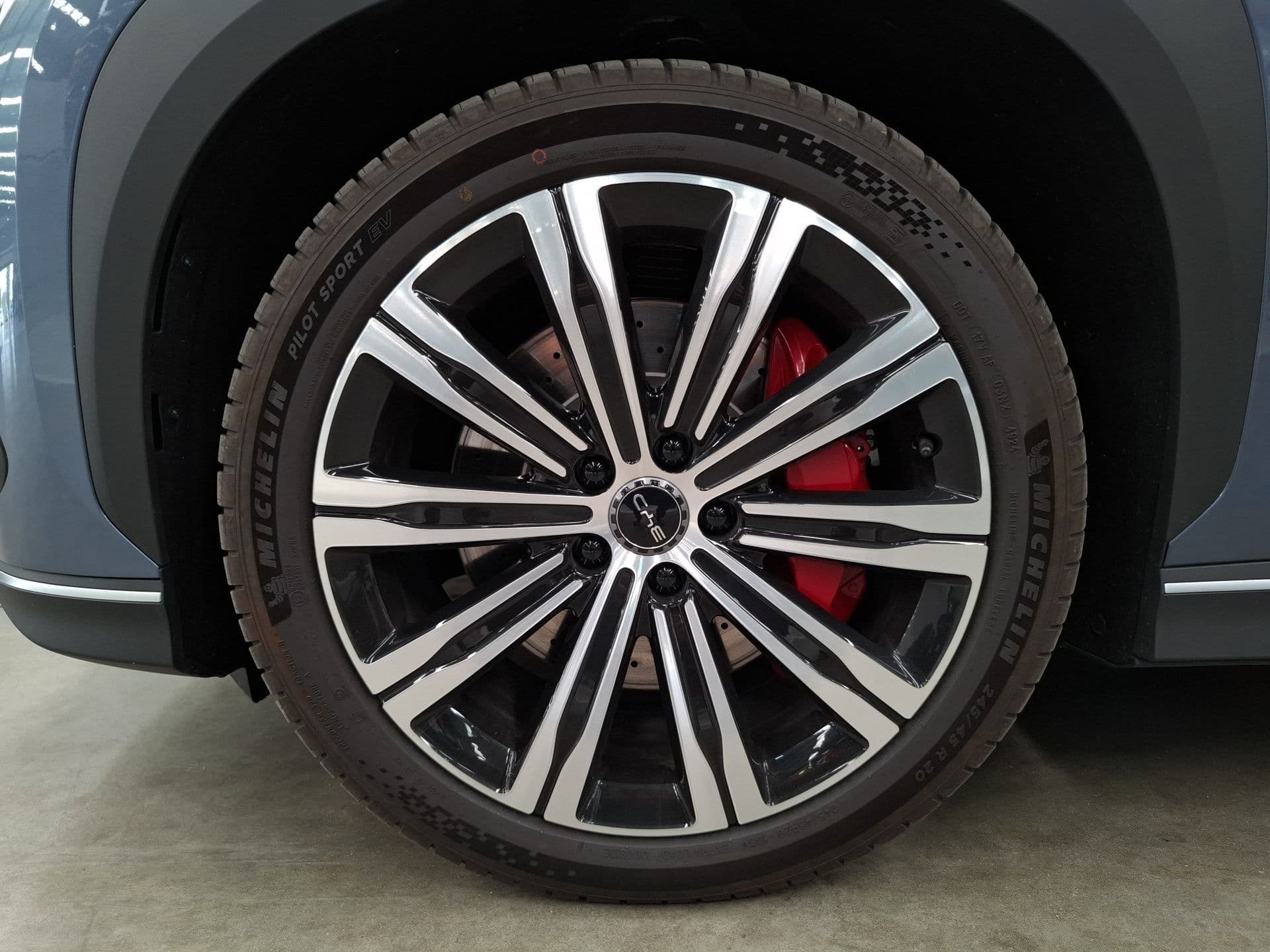BYD SEALION 7 - 4